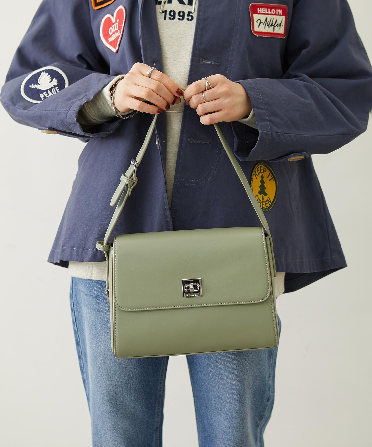 TRAPEZOID SHOULDER BAG