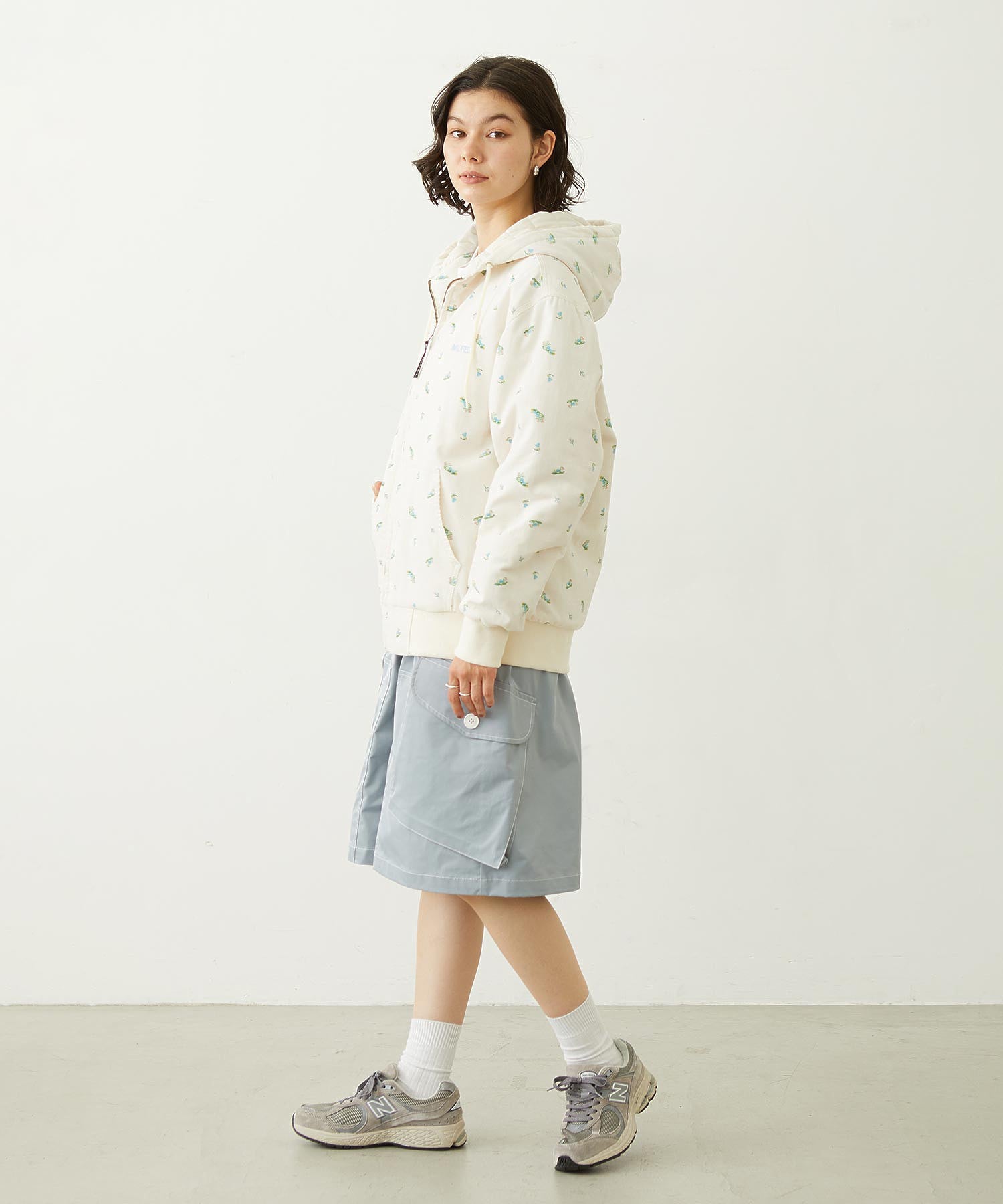 BIG POCKET CARGO HALF SHORTS