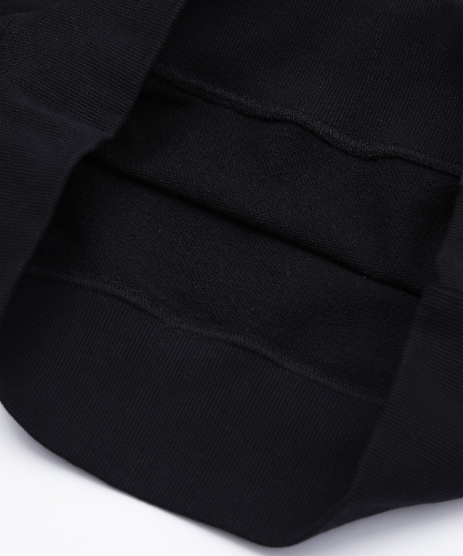 THREE-TIERED LOGO CLEAR PRINT SHORT CREW SWEAT