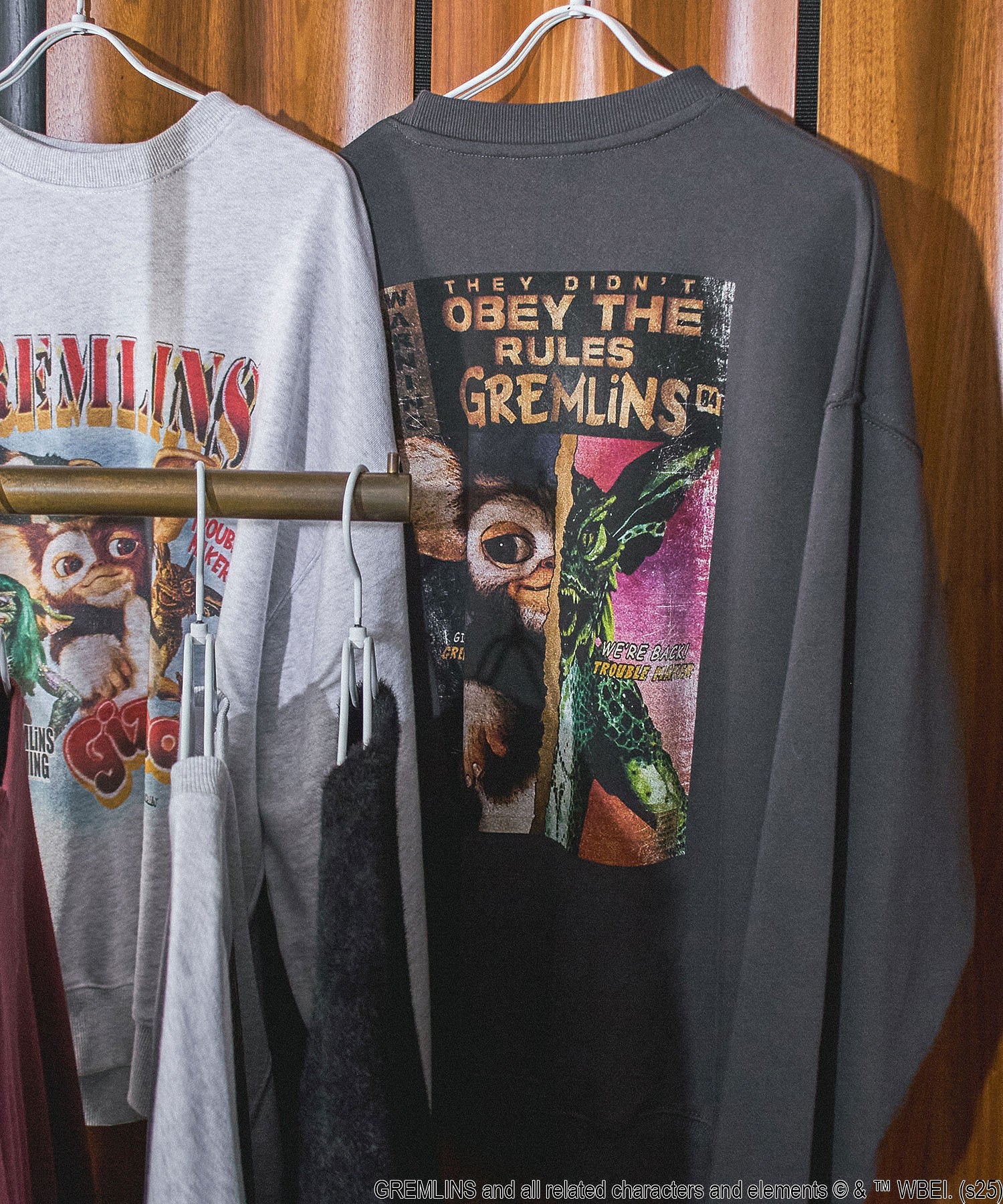 ROSEBUD LIMITED/GREMLINS BACK PRINT SWEAT