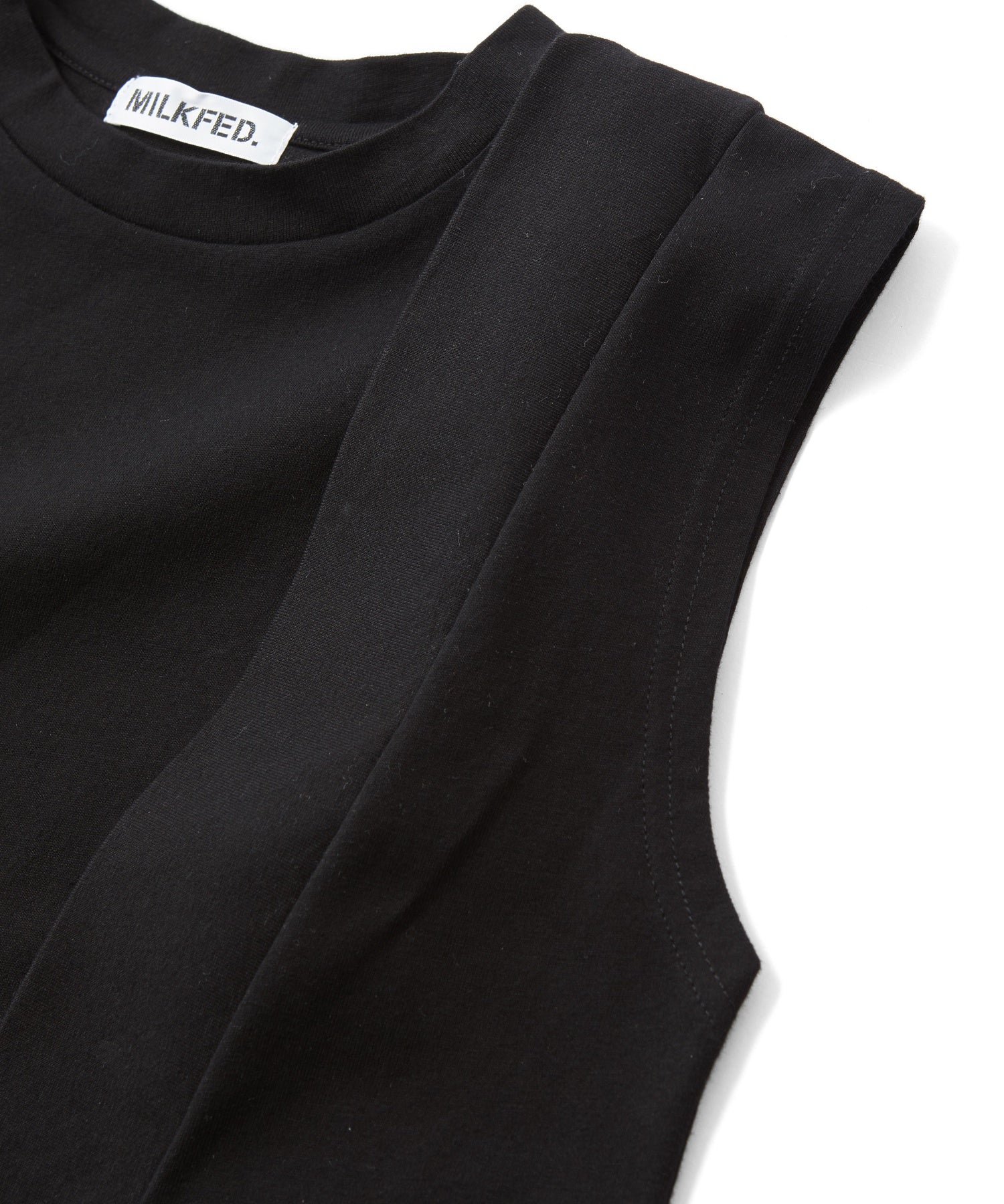 BOXY SLEEVELESS TOP