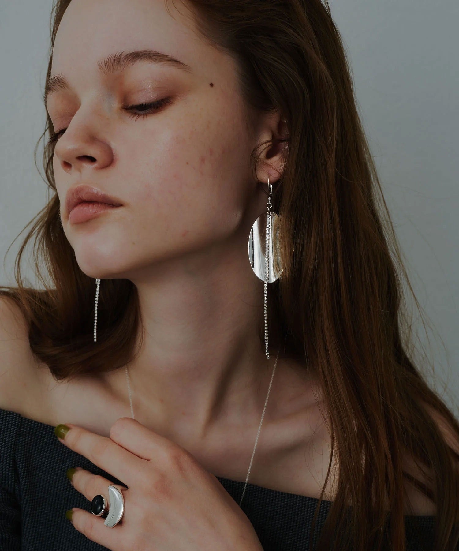 loni/LEAF BIJOU ASYMMETRY PIERCE