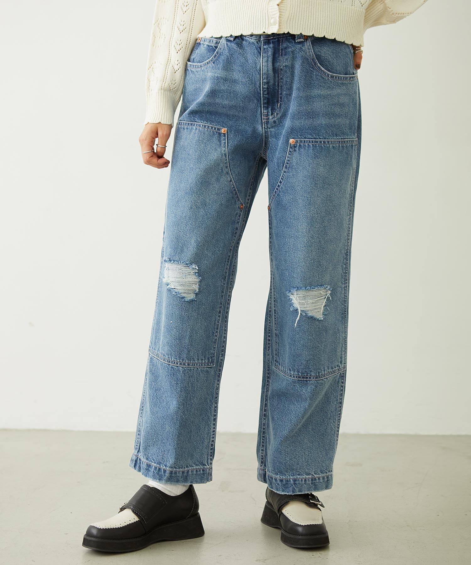 DOUBLE KNEE DISTRESSED DENIM PANTS