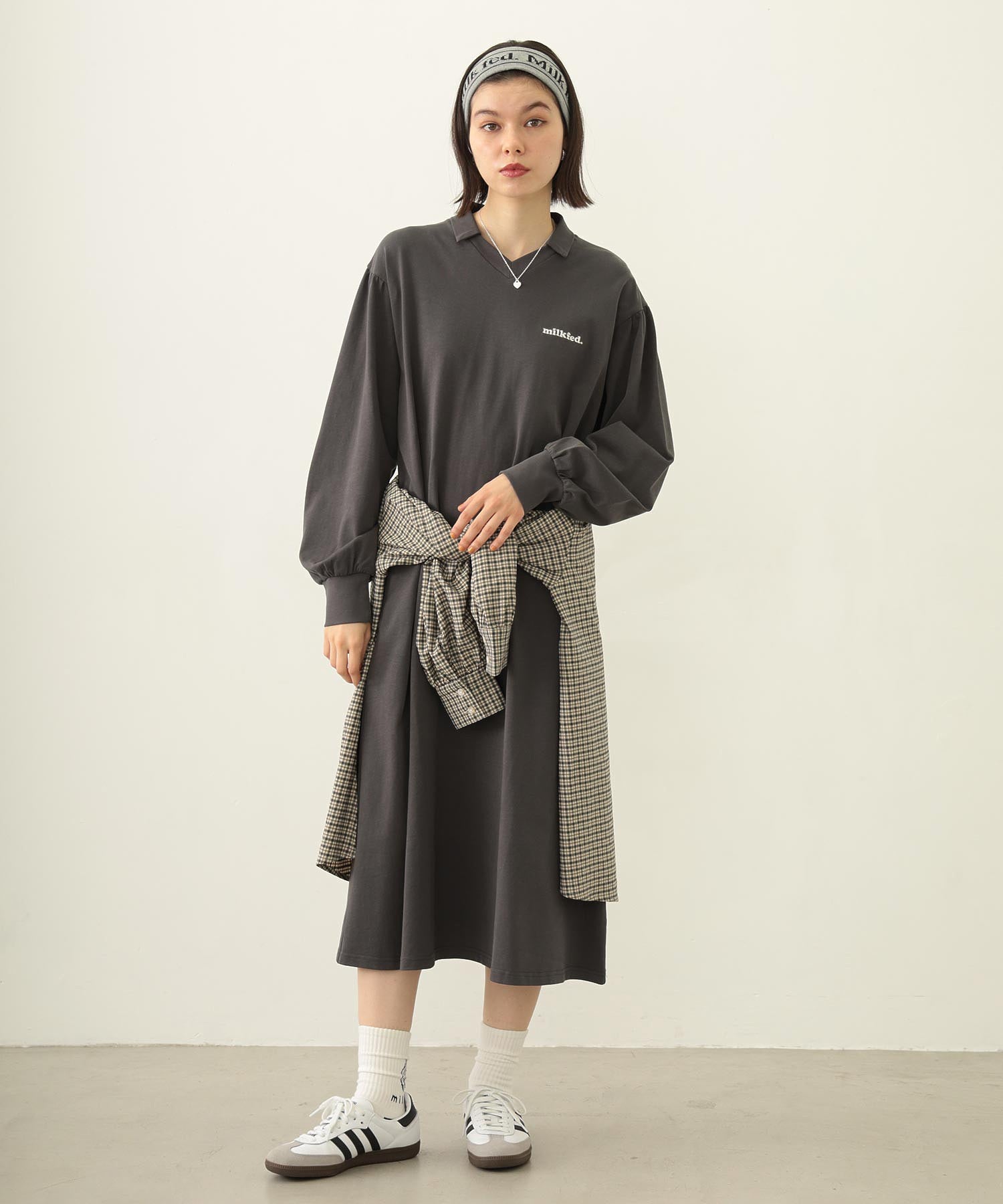 VOLUME SLEEVE HOODED BLOUSE