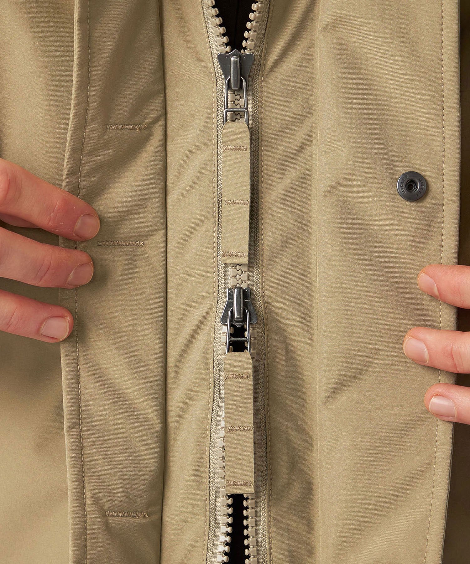 参考画像※当サイトにKhaki Beigeの展開はございません