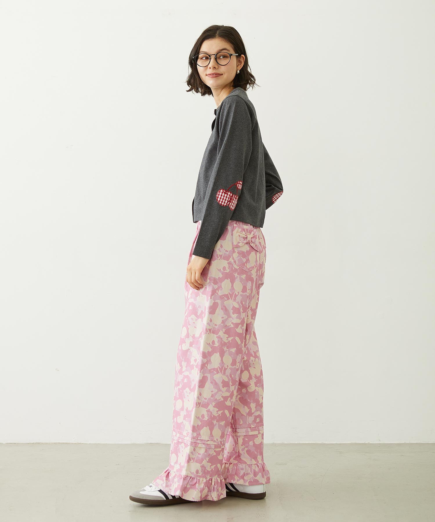 CHERRY ELBOW CARDIGAN
