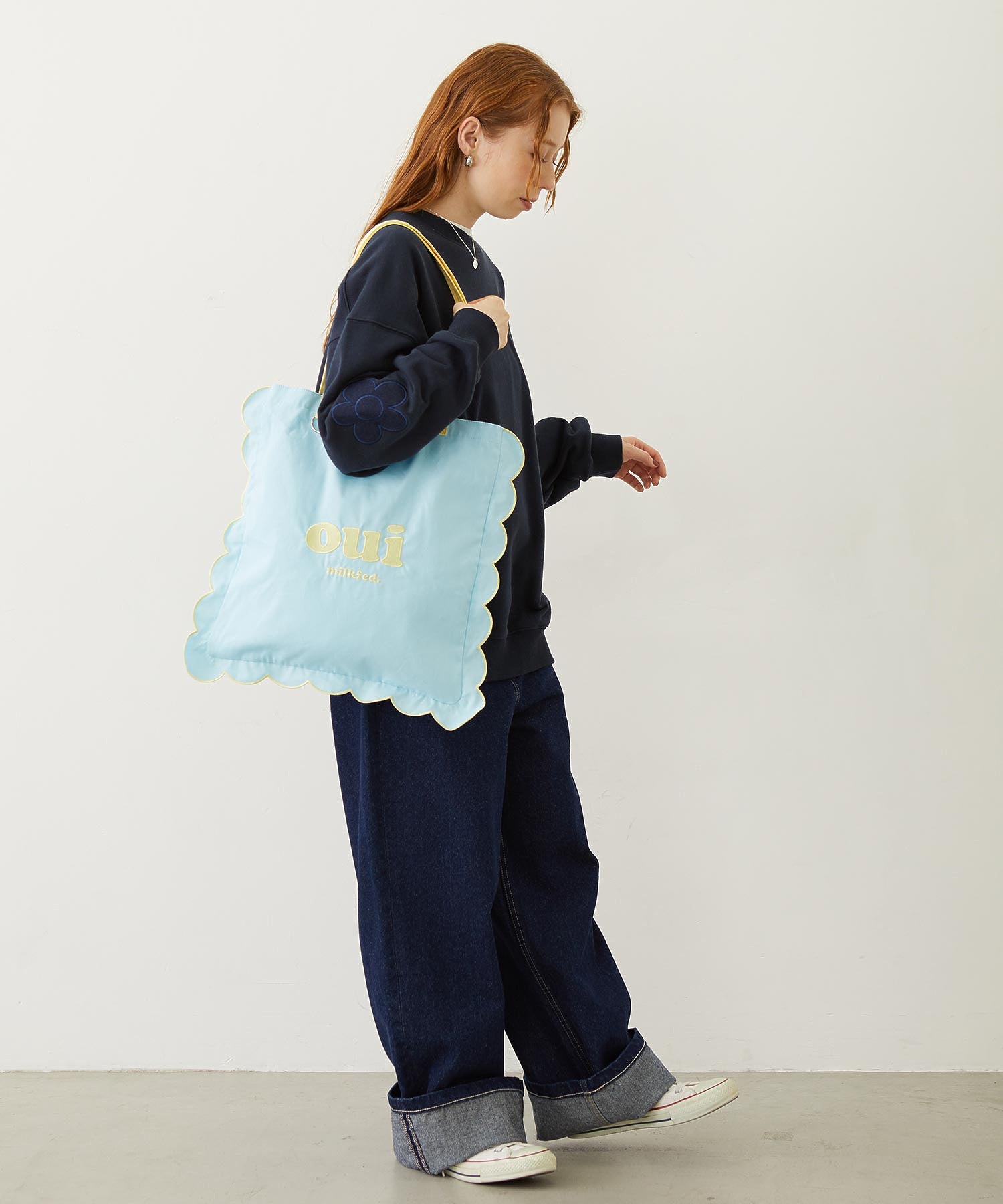 RUFFLE TOTE BAG