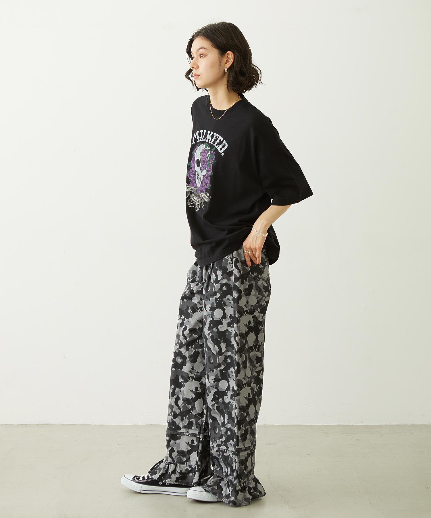 FRILL HEM CAMO PANTS