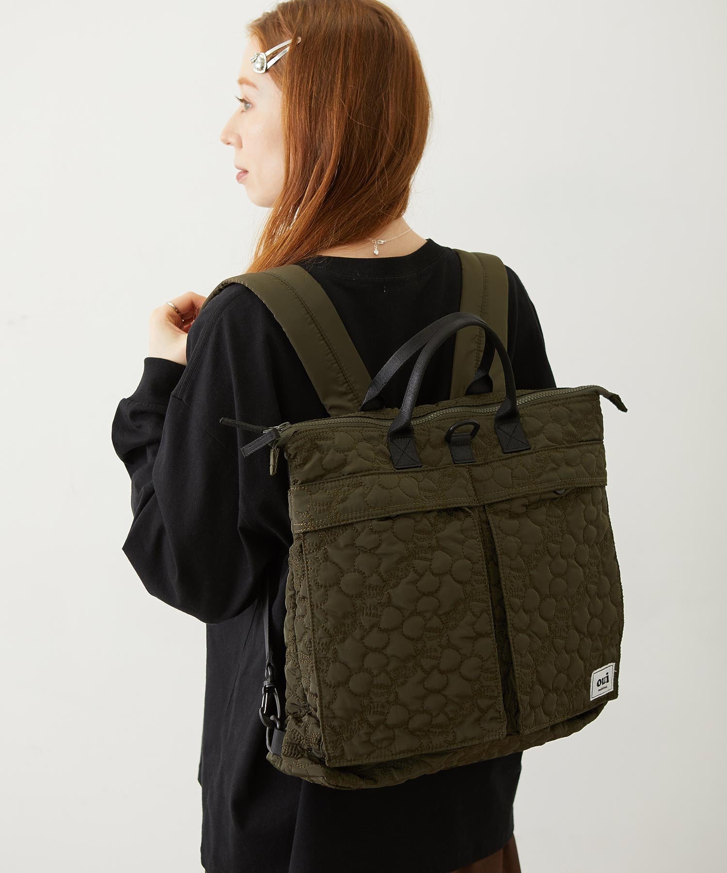 CHERRY QUILTED HELMET BAG