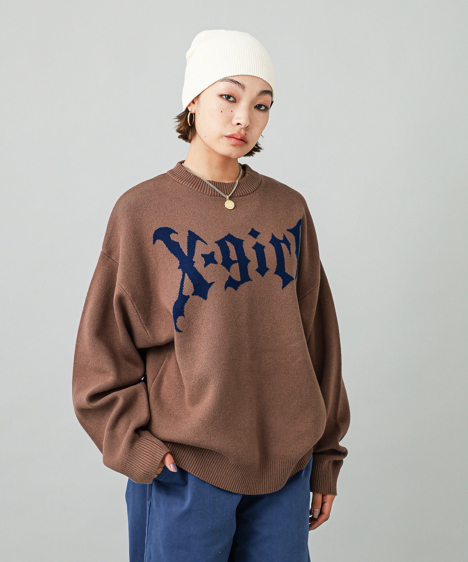 GOTHIC LOGO JACQUARD KNIT TOP