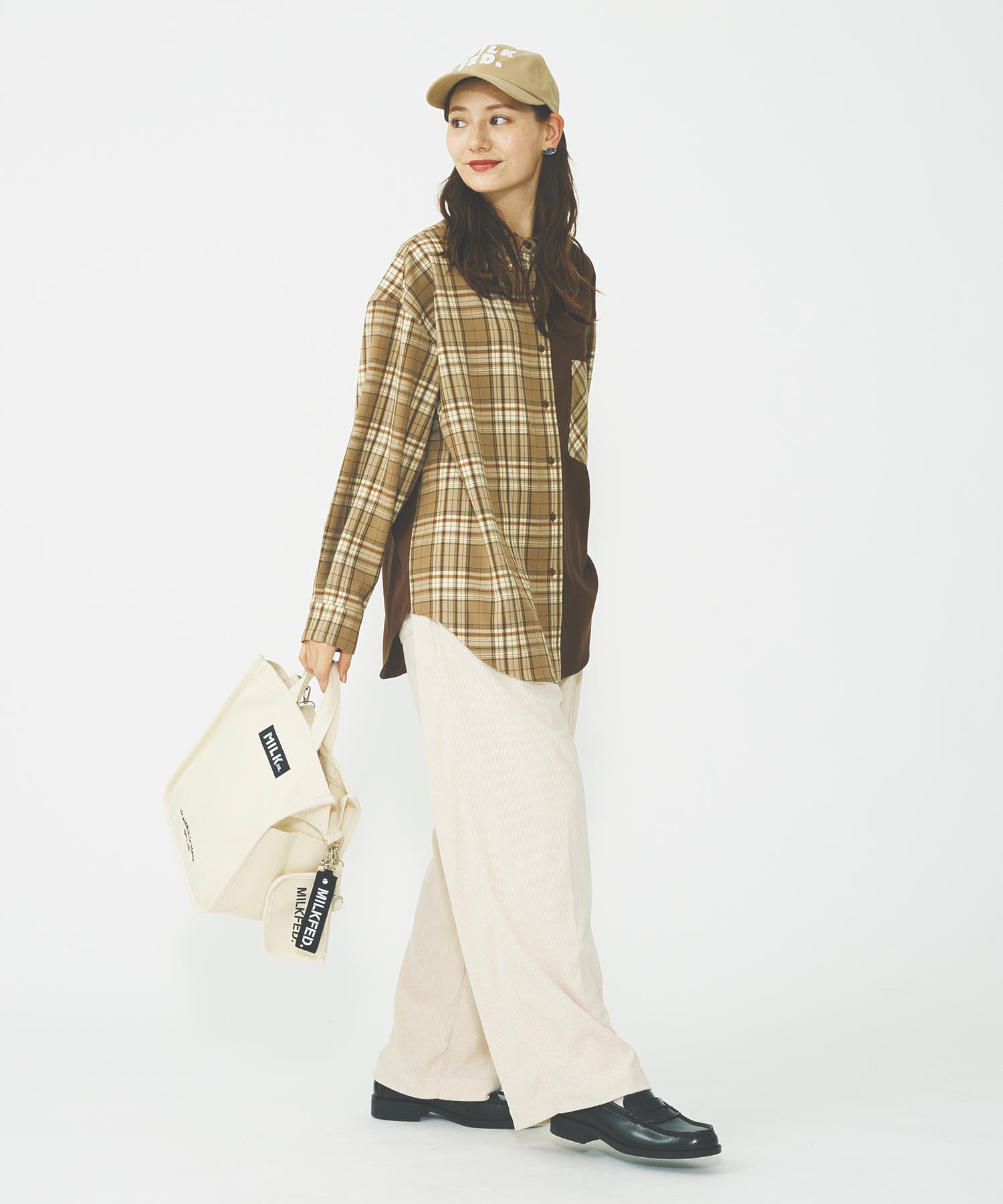 EMBROIDERED BAR SHOULDER BAG W/STRAP MILKFED.