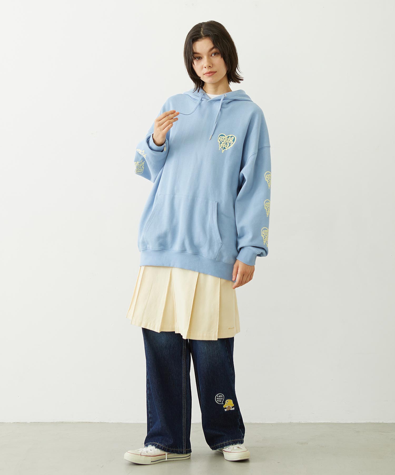 DOODLE EMBROIDERED DENIM PANTS