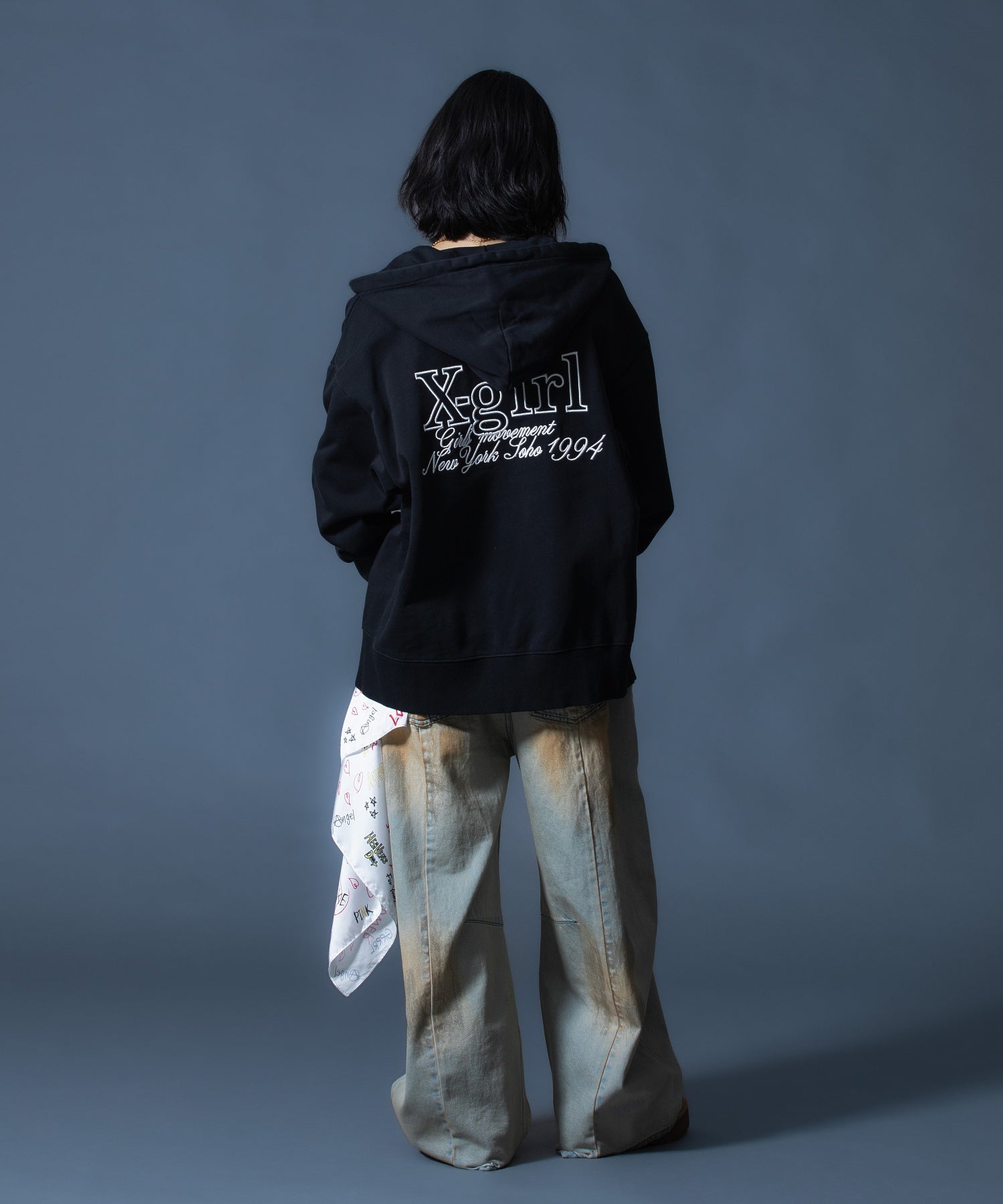 FADED FACE LABEL WIDE BAGGY DENIM PANTS