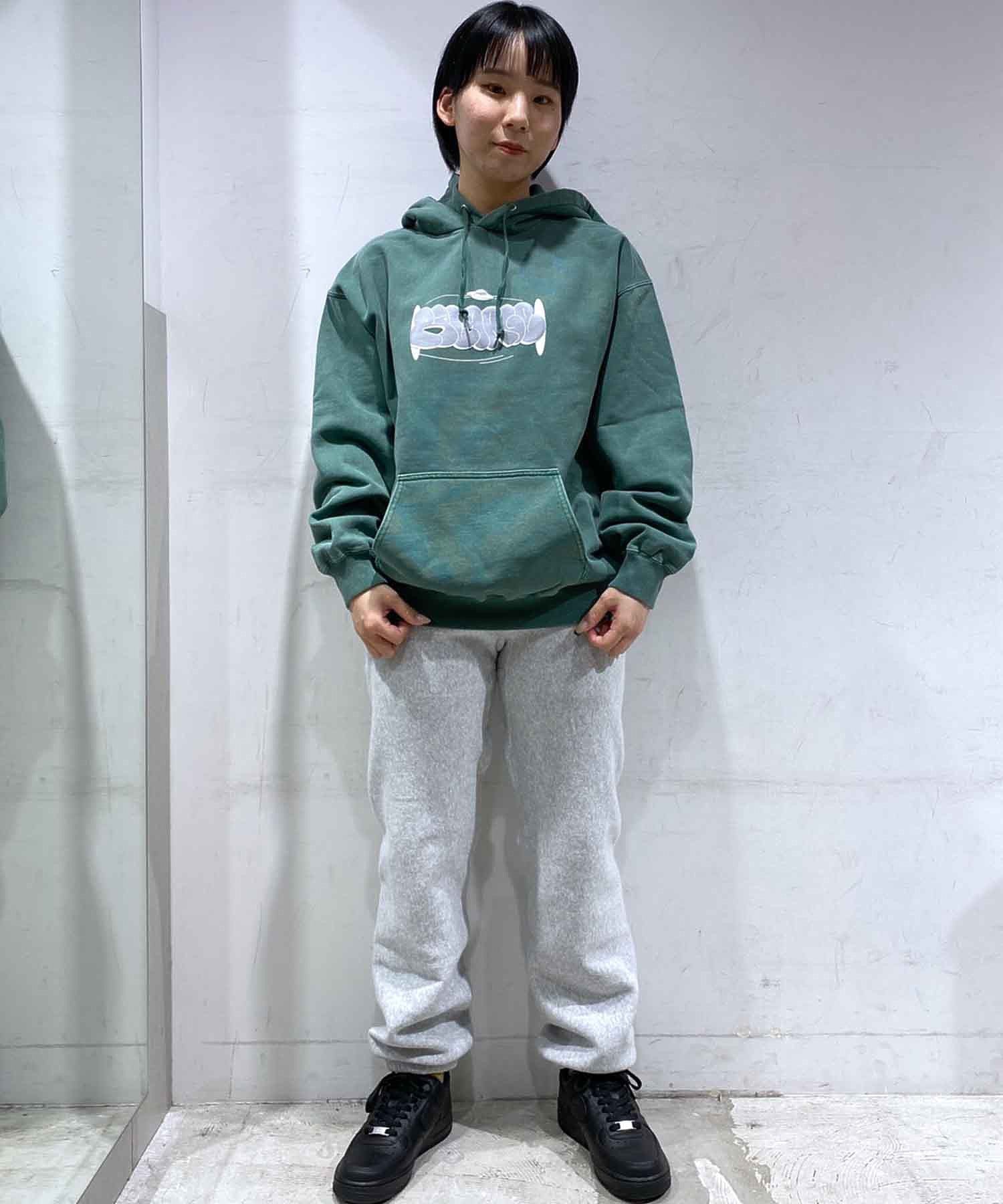 STAFF 身長：155cm / 着用サイズ TOPS：S