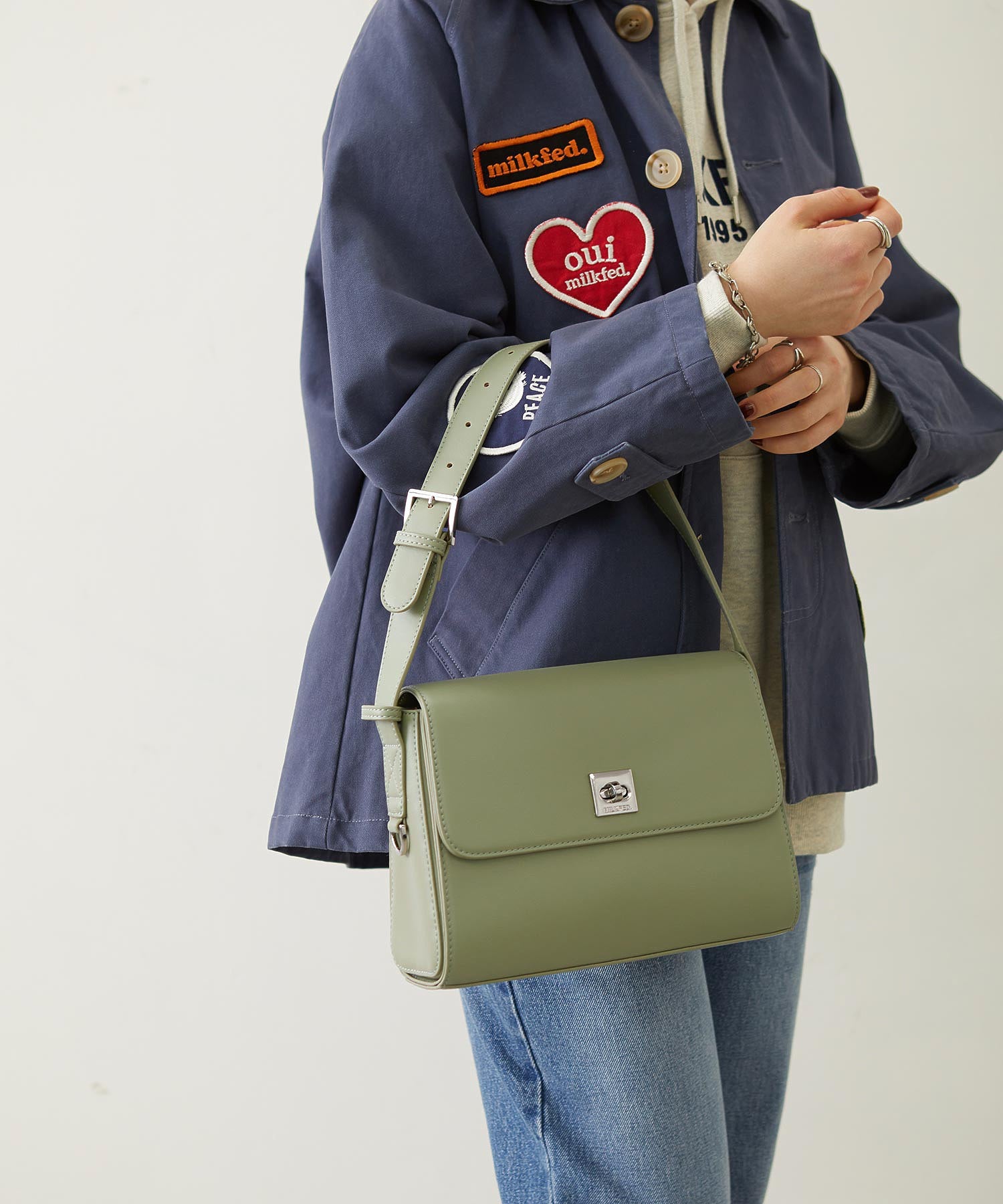 TRAPEZOID SHOULDER BAG