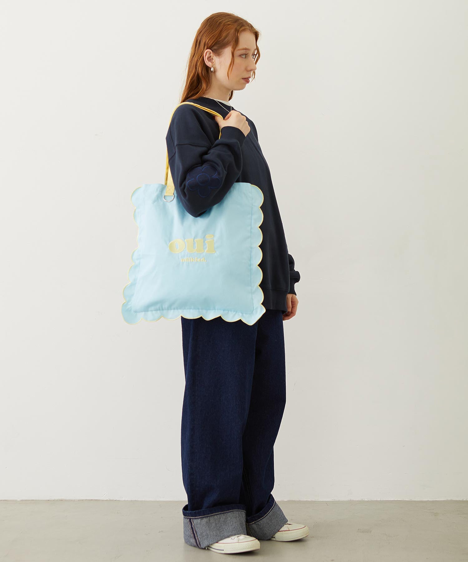 RUFFLE TOTE BAG