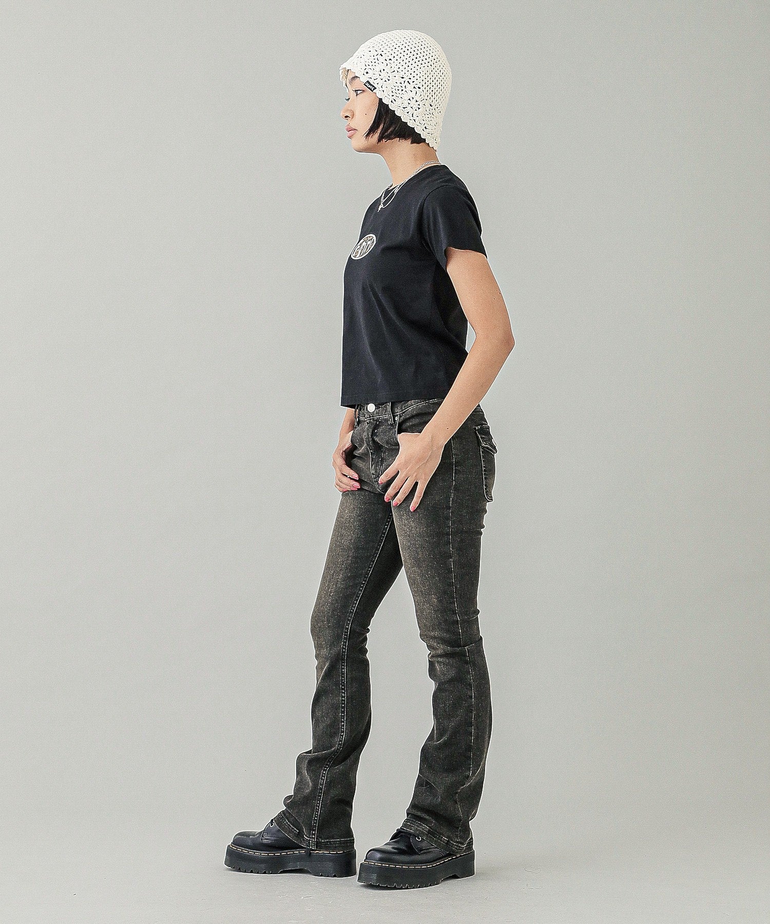 LOW RISE FLARE SKINNY DENIM PANTS