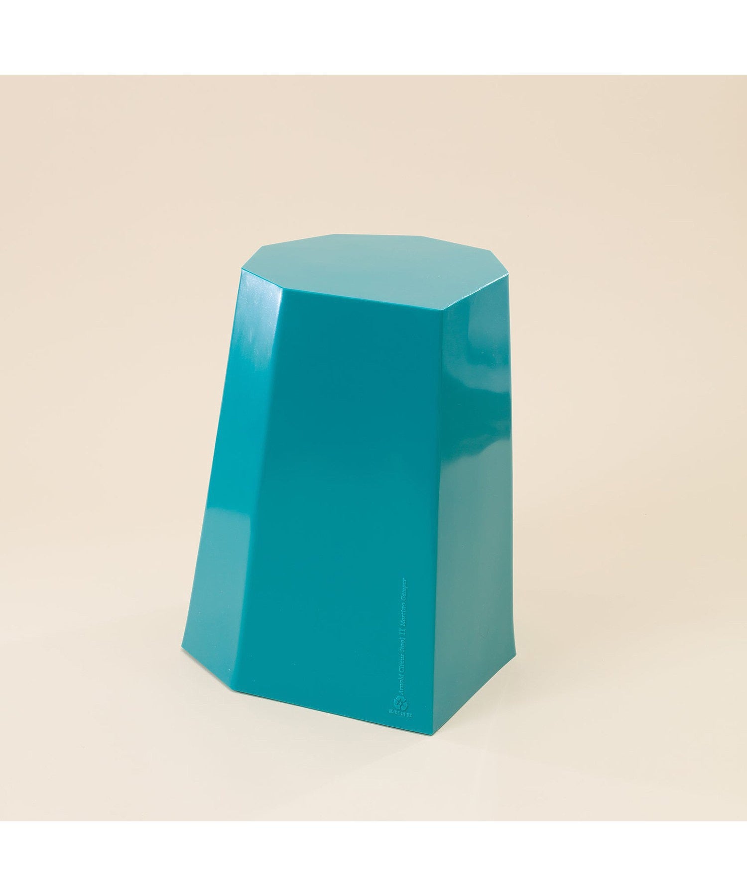 Arnold Circus Stool / Martino Gamper
