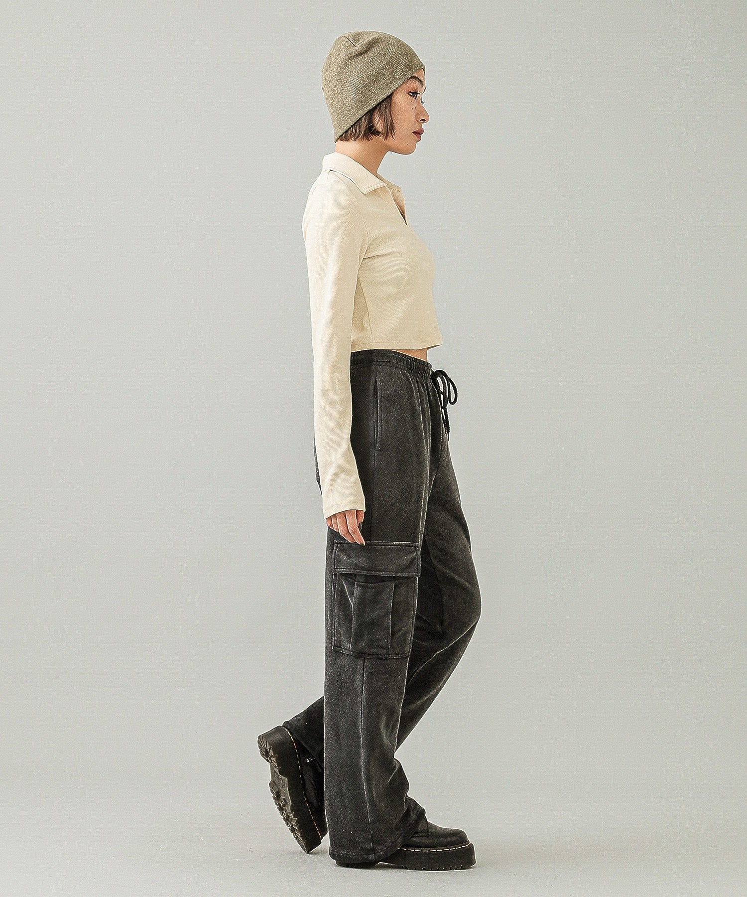 LOOSE FIT SWEAT CARGO PANTS