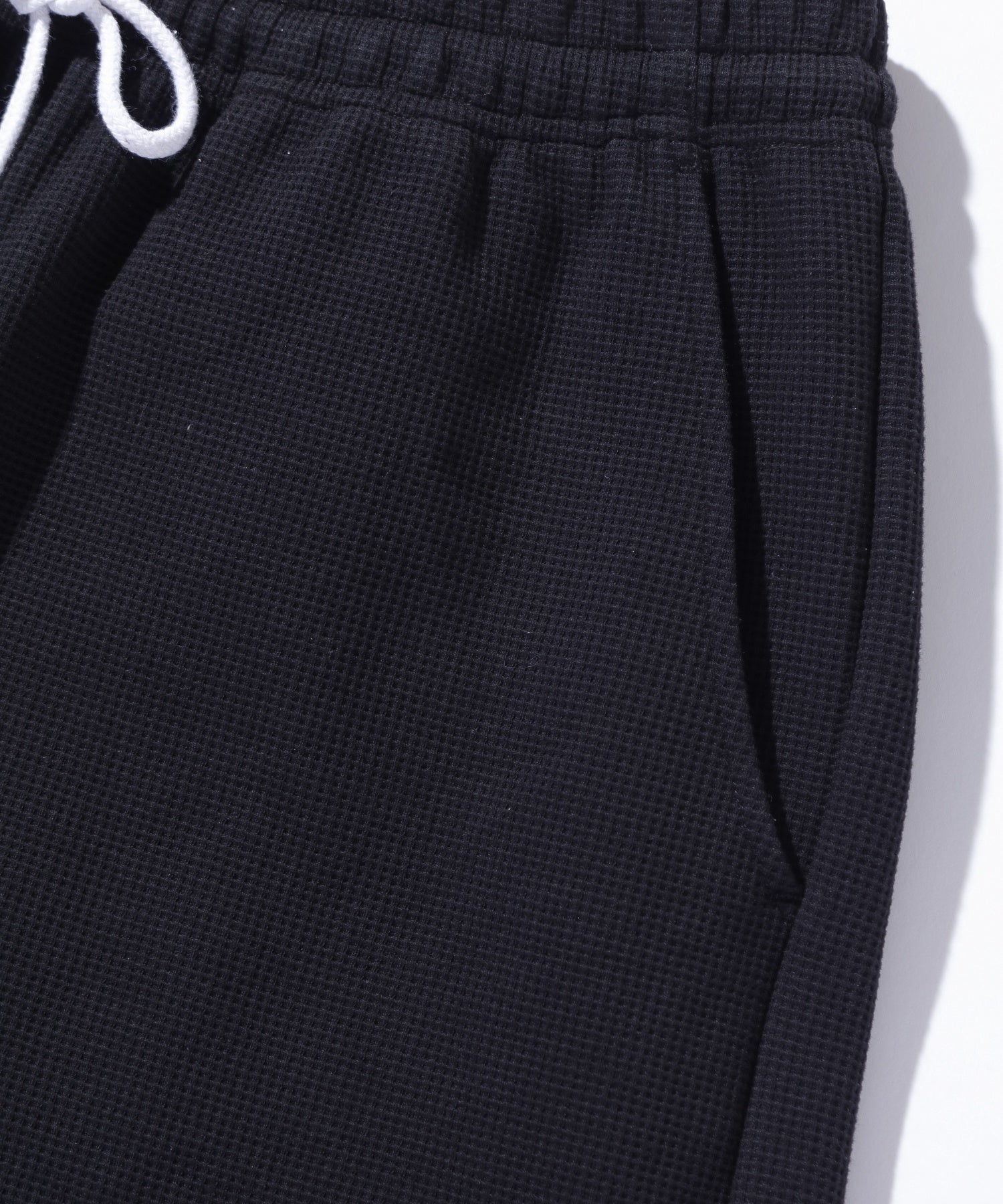 OLD ENGLISH WAFFLE SHORT PANTS