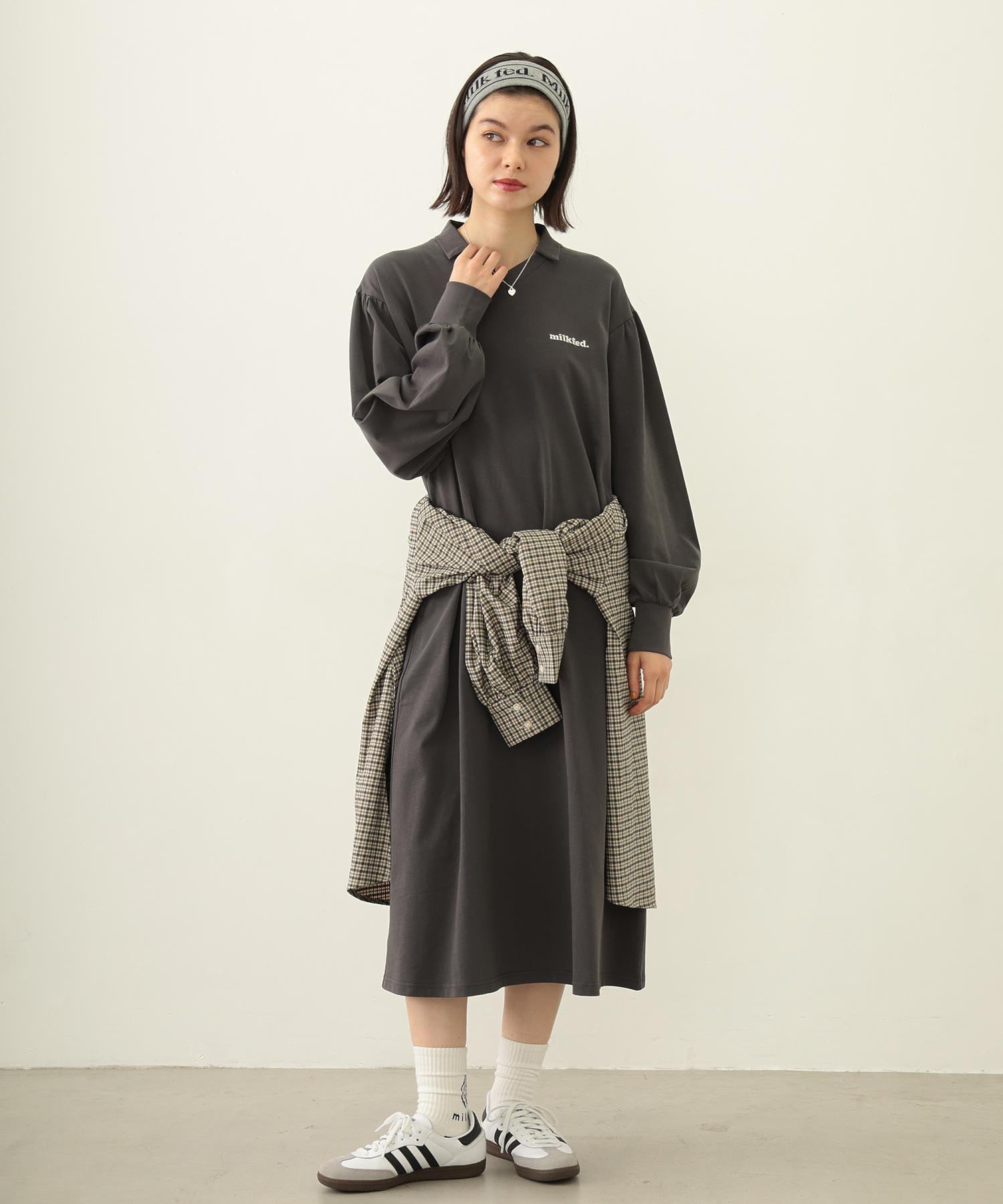 VOLUME SLEEVE HOODED BLOUSE