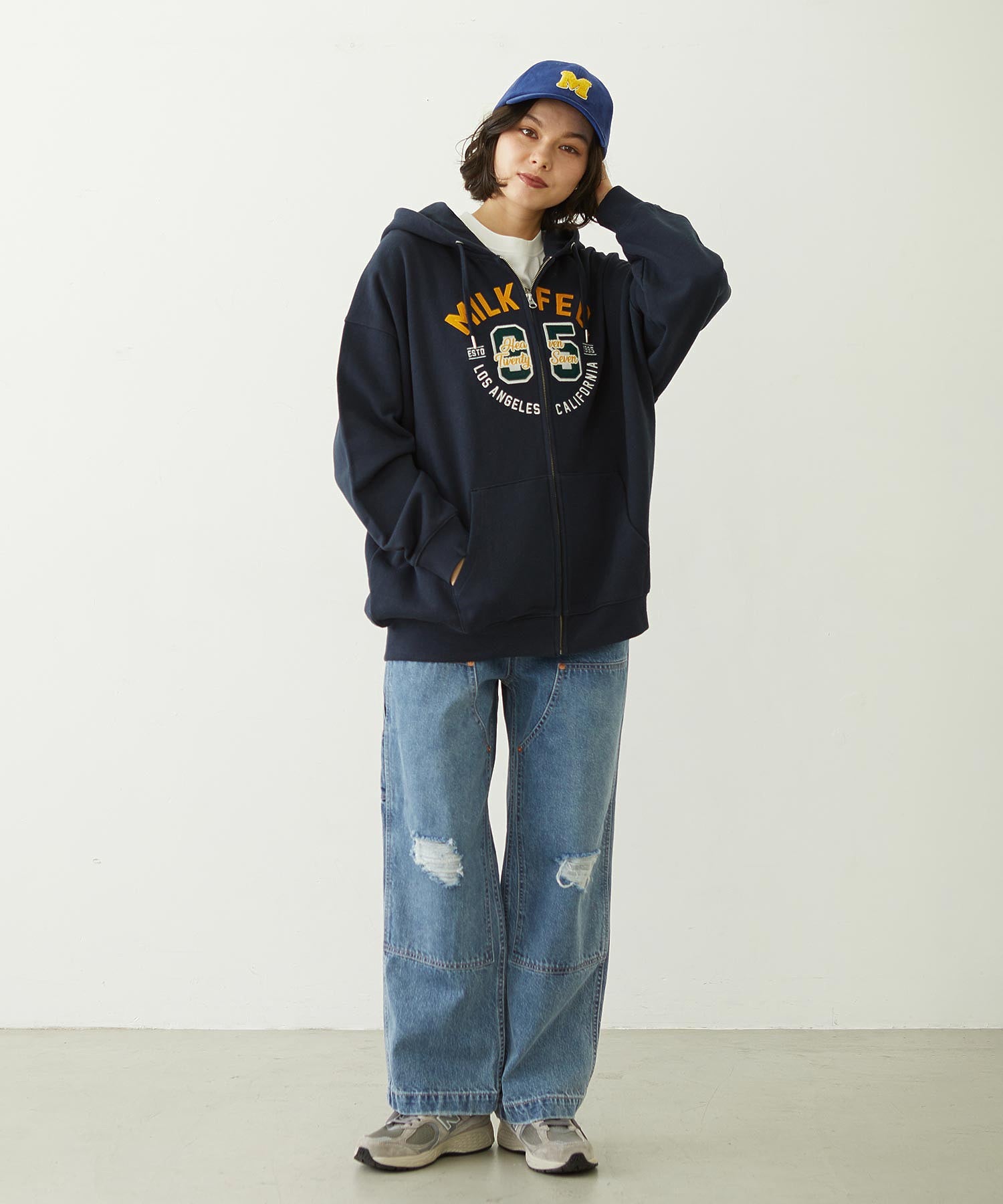 DOUBLE KNEE DISTRESSED DENIM PANTS