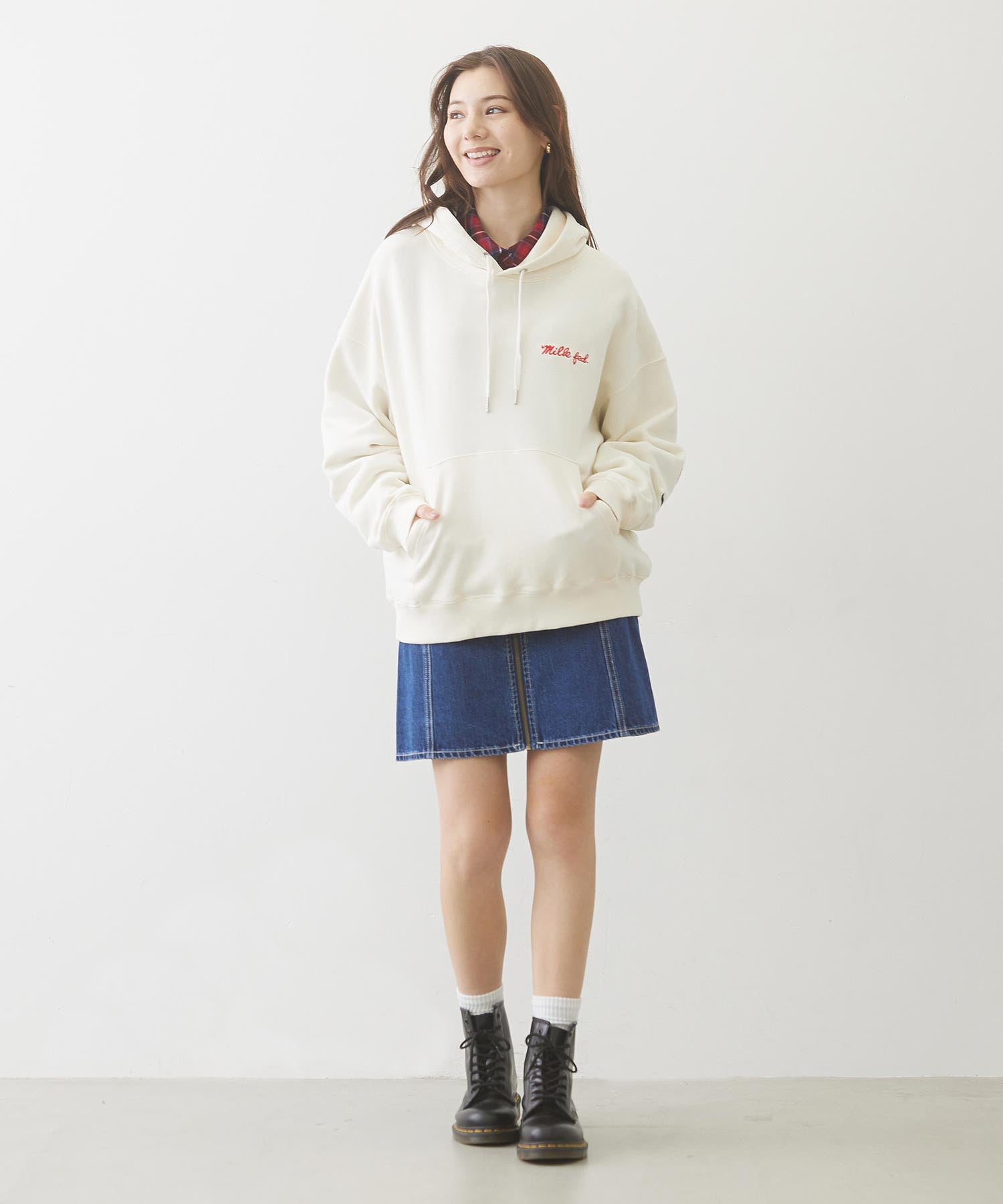 LOVE HEART ELBOW SWEAT HOODIE