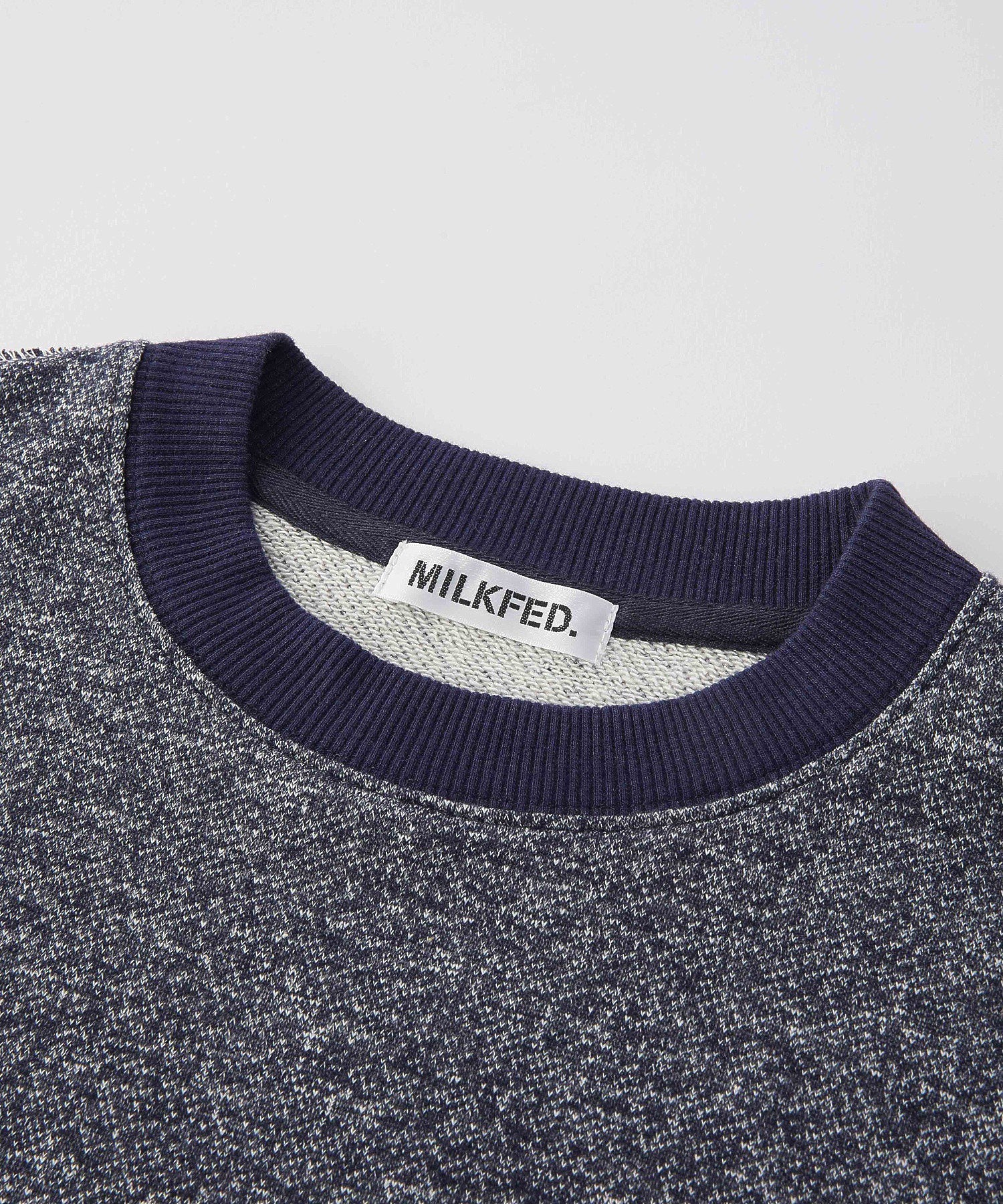 OVERLOCK STICHED SWEAT TOP