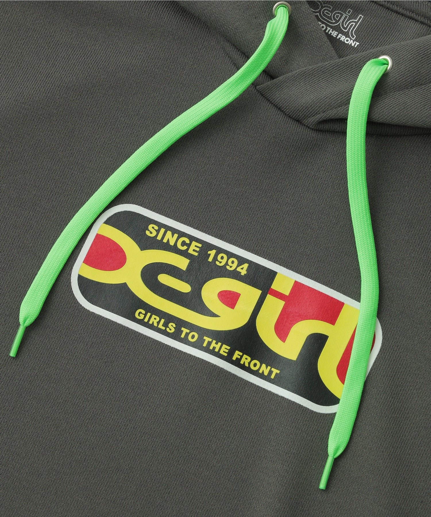 SHORT HOODIE SWEATSHIRT