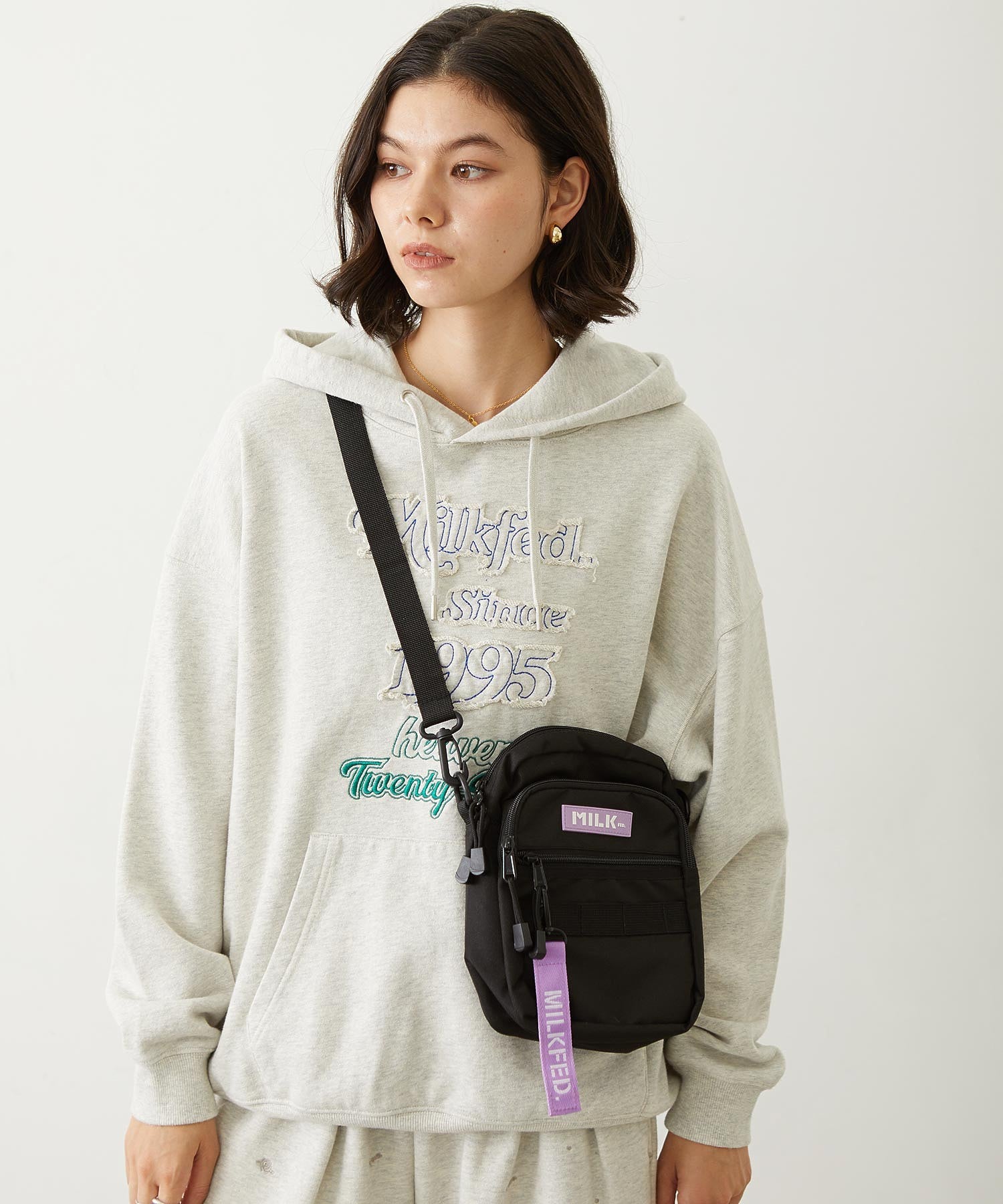 ACTIVE FRONT POCKET MOLLE SHOULDER BAG MILKFED.