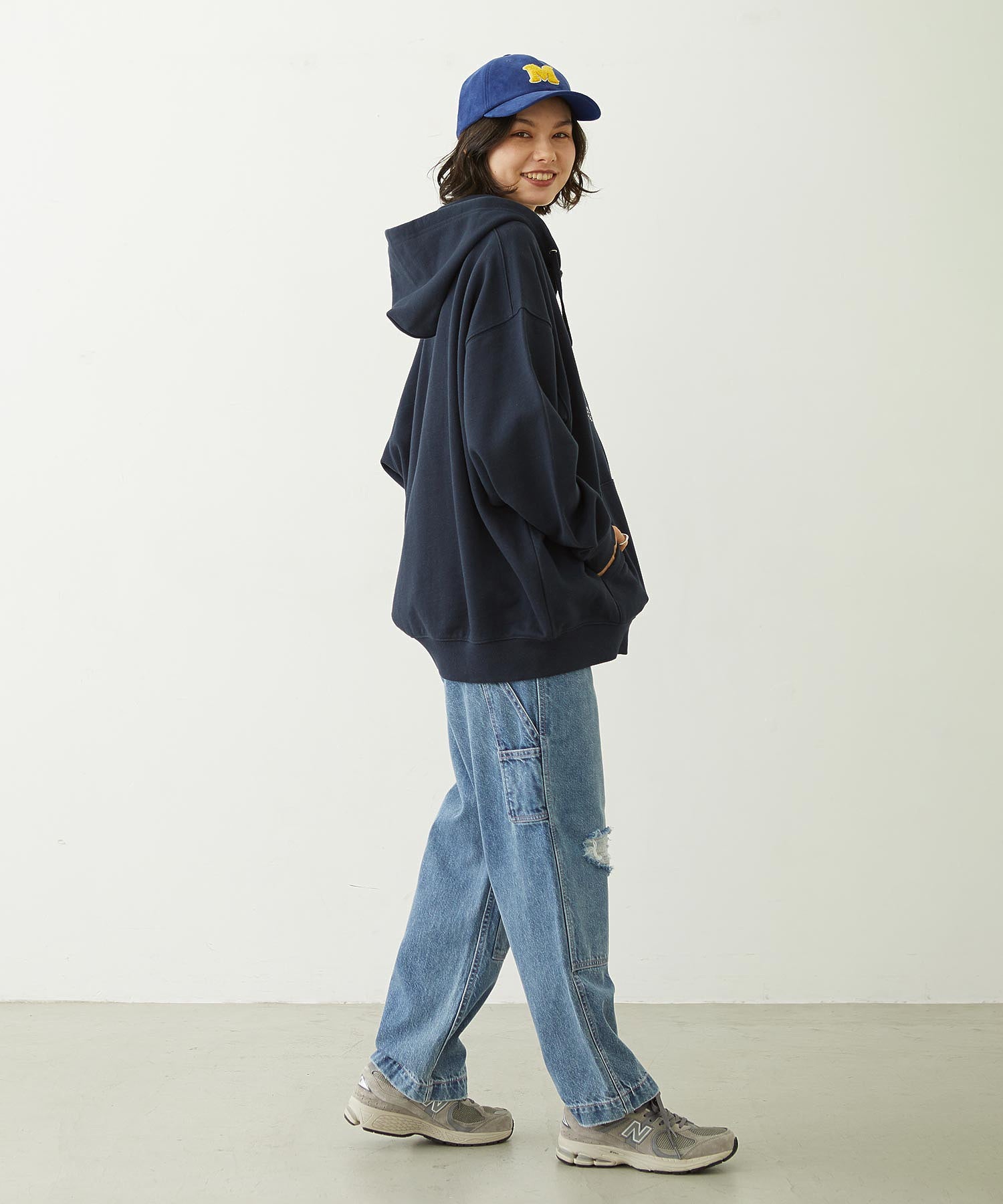 DOUBLE KNEE DISTRESSED DENIM PANTS