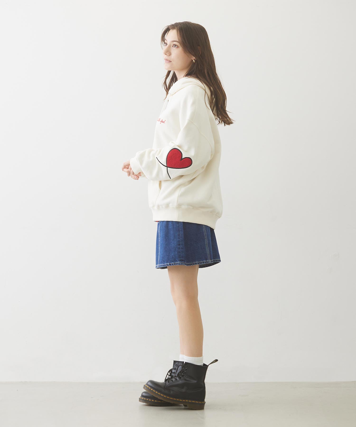 LOVE HEART ELBOW SWEAT HOODIE