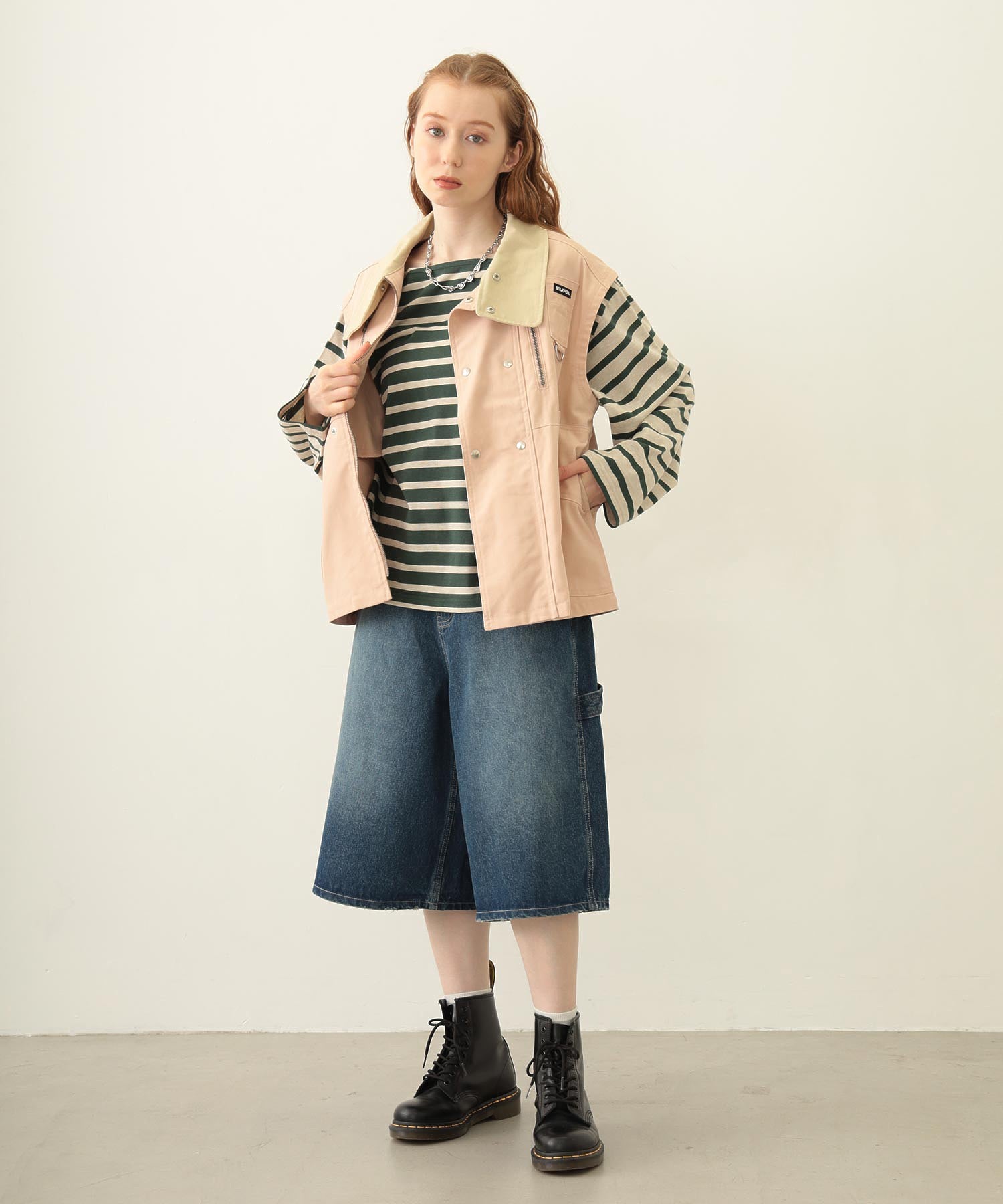 DEFORMED COLLAR DUCK VEST