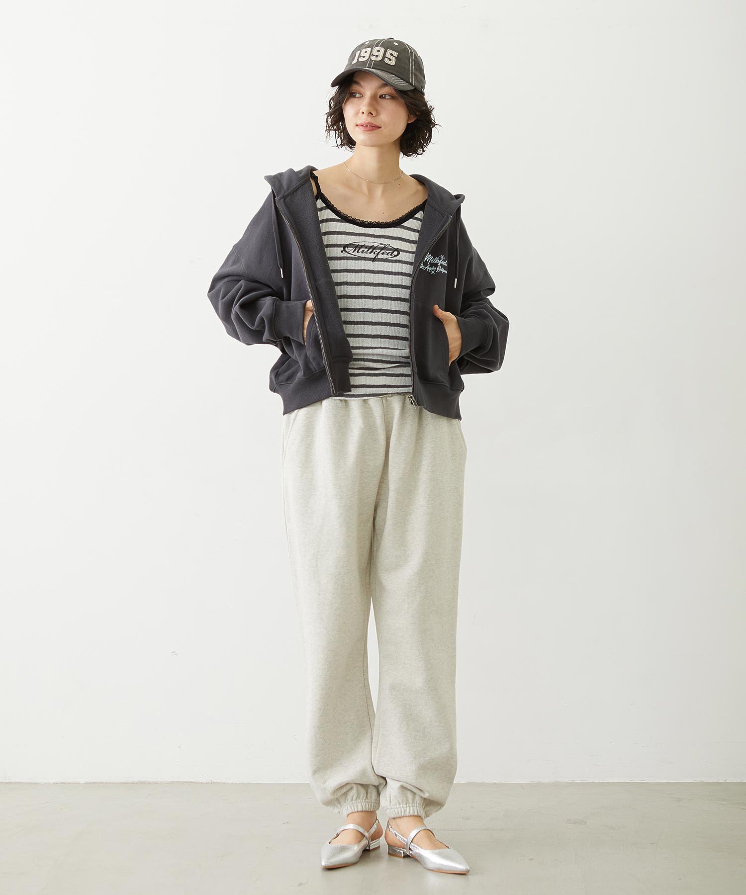 OVAL LOGO LACE CAMISOLE