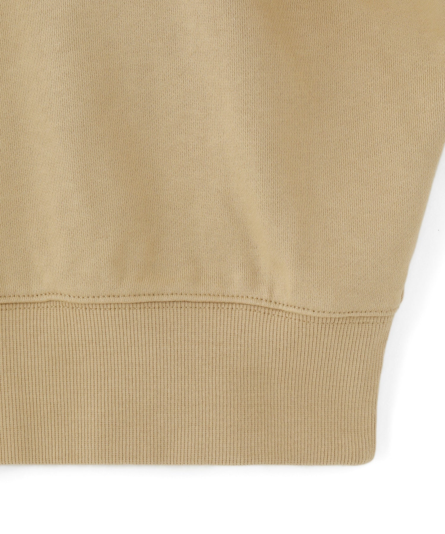 HEART RIBBON EMBLEM SHORT CREW SWEAT