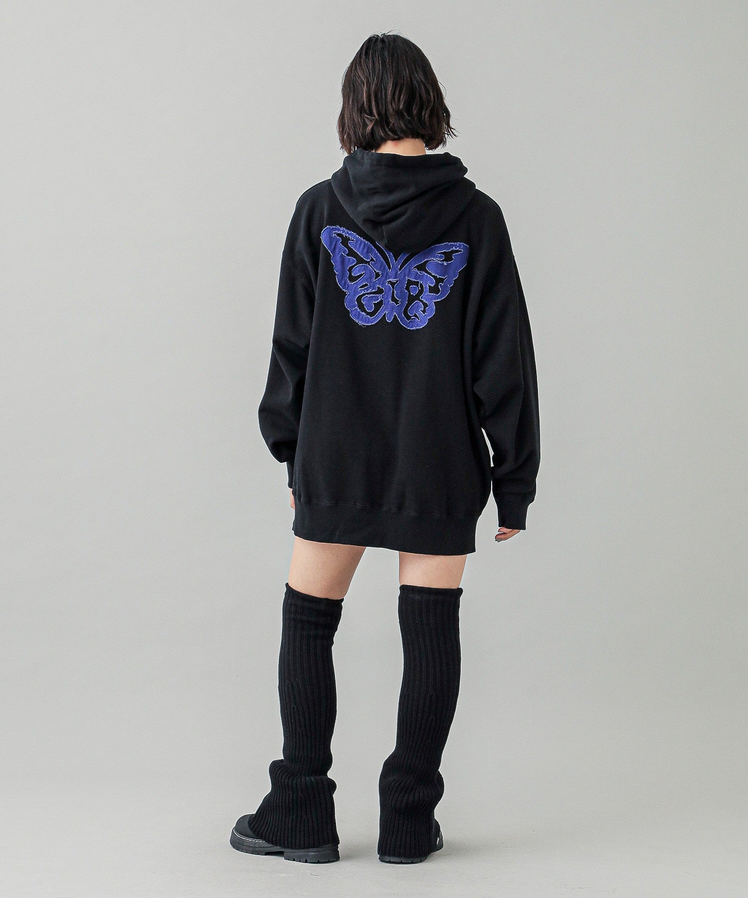 BUTTERFLY PATCH OVERSIZED SWEAT HOODIE