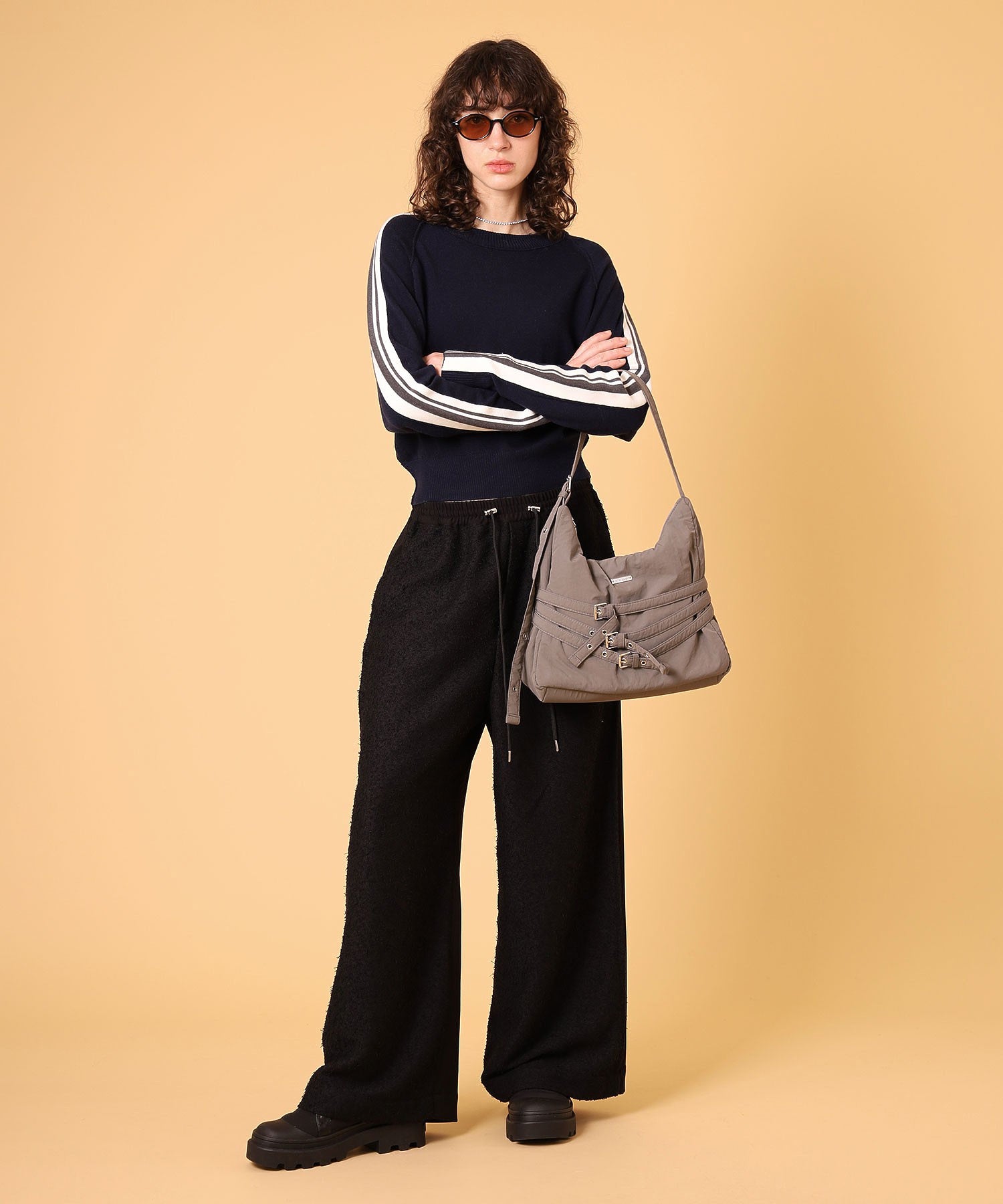 ラインニットプルオーバー