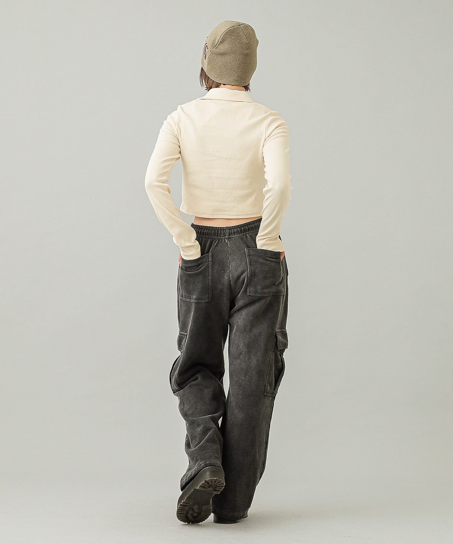 LOOSE FIT SWEAT CARGO PANTS