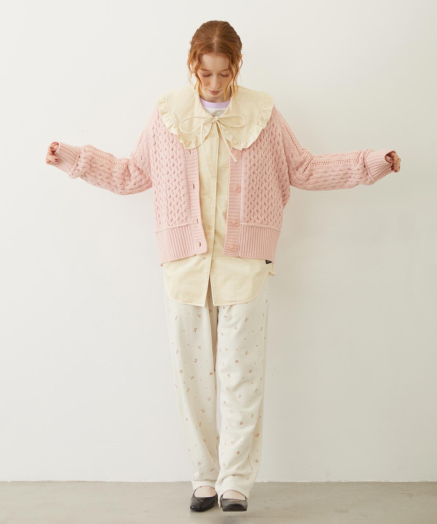 EMBROIDERY TUCK SWEAT PANTS