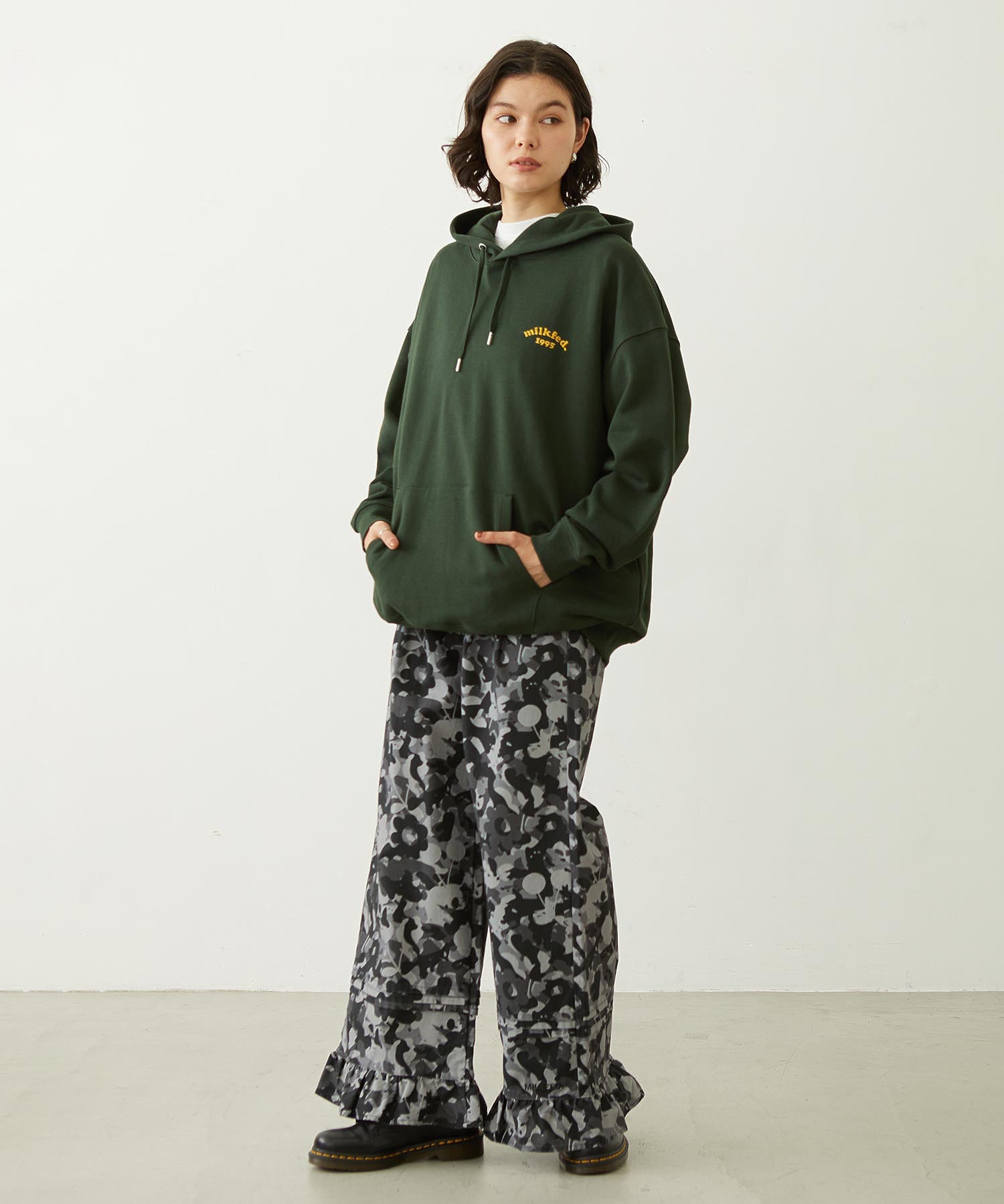 FRILL HEM CAMO PANTS
