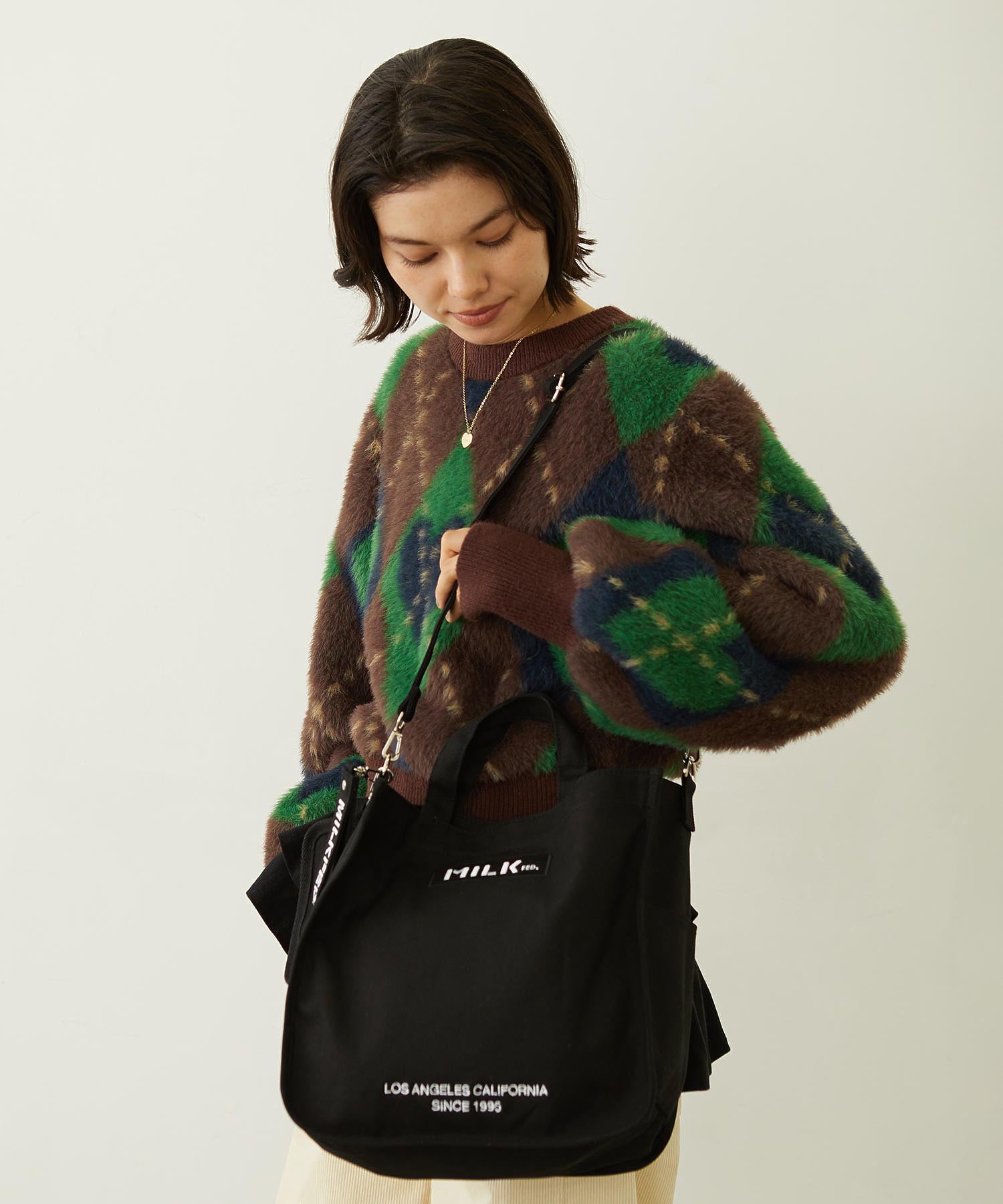 EMBROIDERED BAR SHOULDER BAG W/STRAP MILKFED.