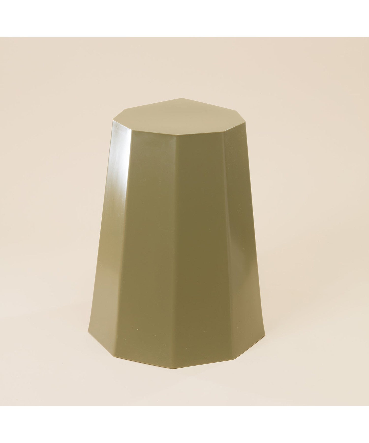 Arnold Circus Stool / Martino Gamper