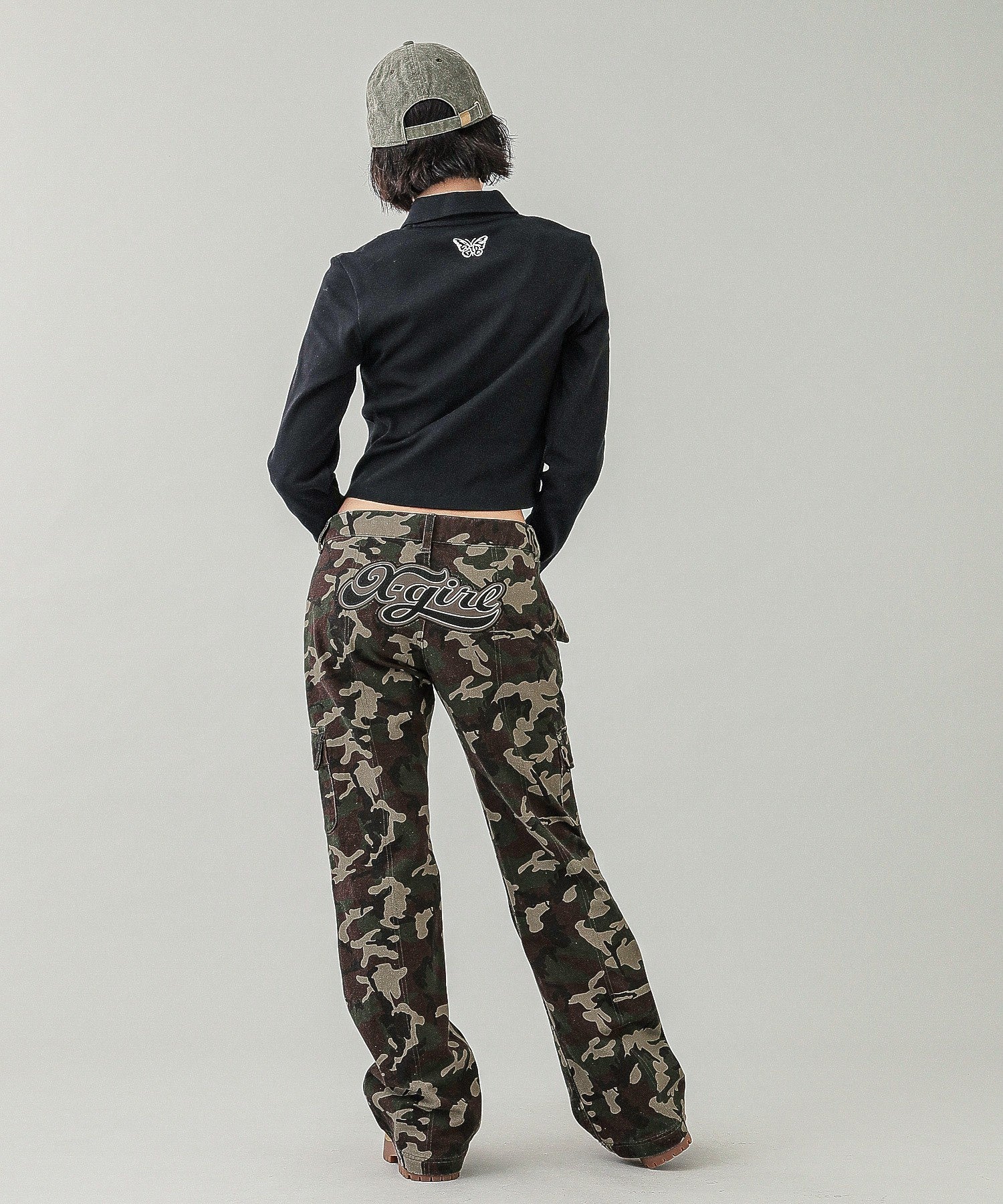 LOW RISE HIP LOGO PANTS
