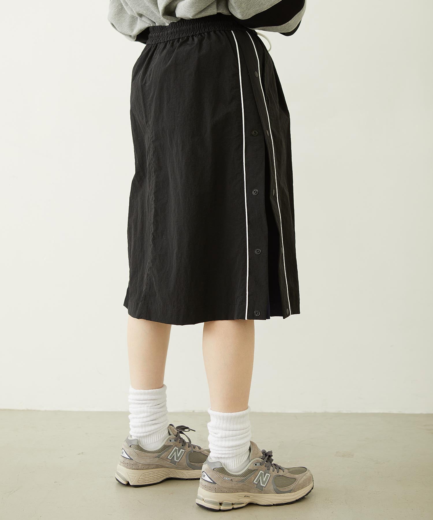 CUTOUT LOGO TRACK SKIRT