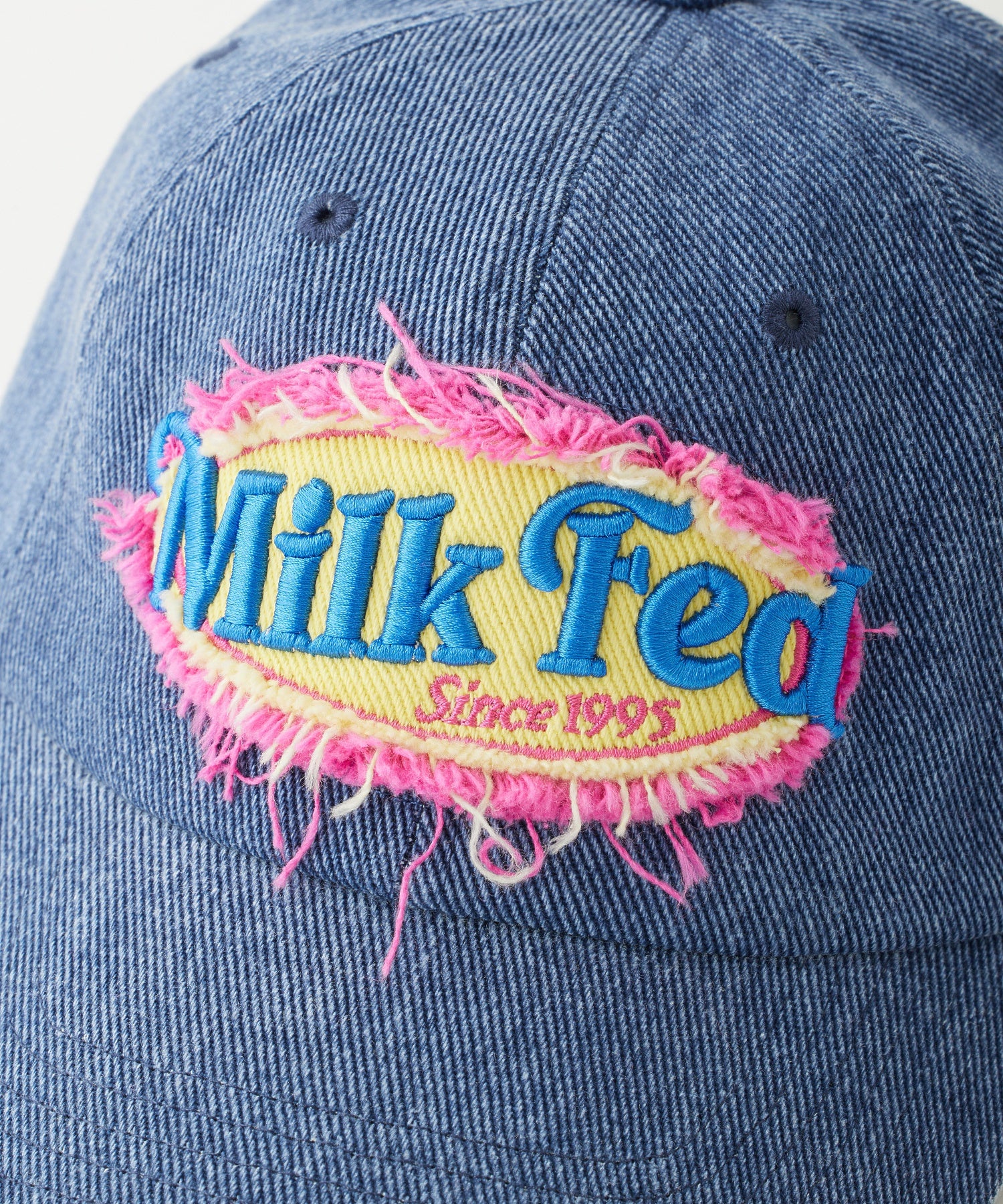 FRAYED LOGO PATCH CAP