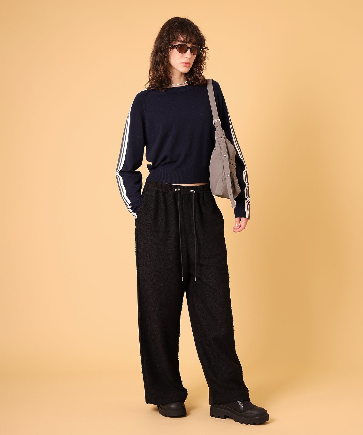 ラインニットプルオーバー