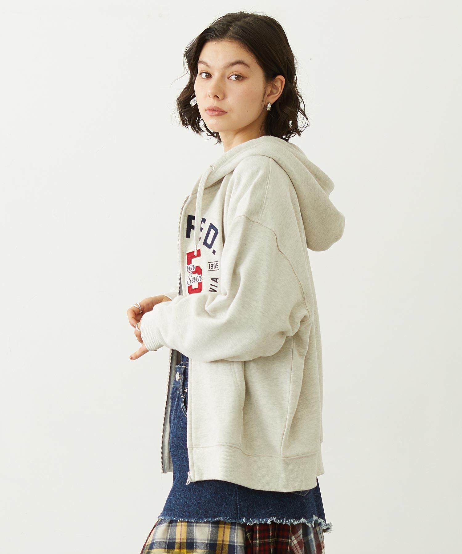 COLLEGE LOGO PATCH ZIP UP HOODIE