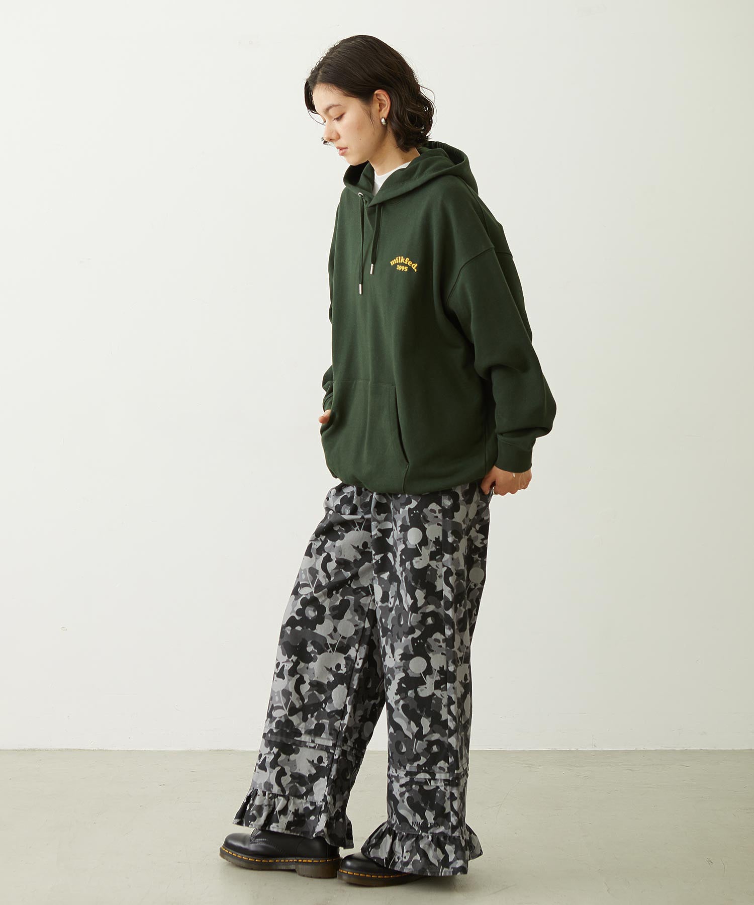 FRILL HEM CAMO PANTS