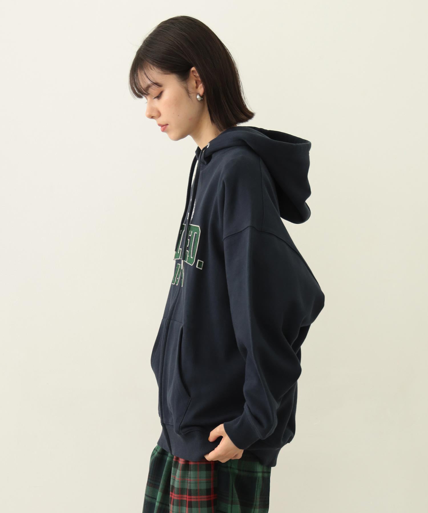 COLLEGE PATCH ZIP UP HOODIE