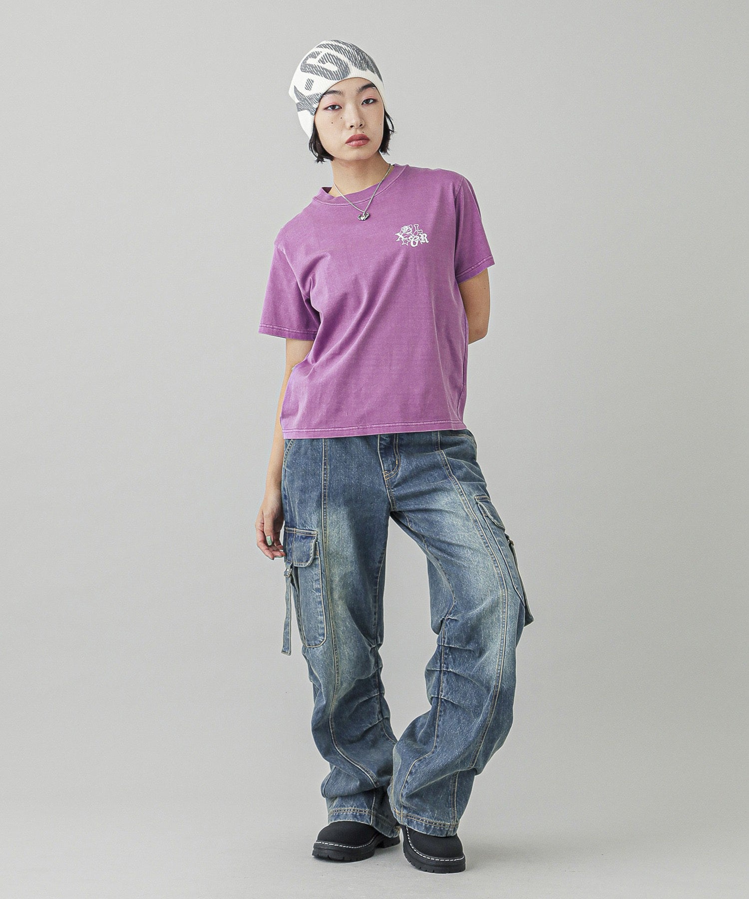 LOW RISE CARGO POCKET DENIM PANTS